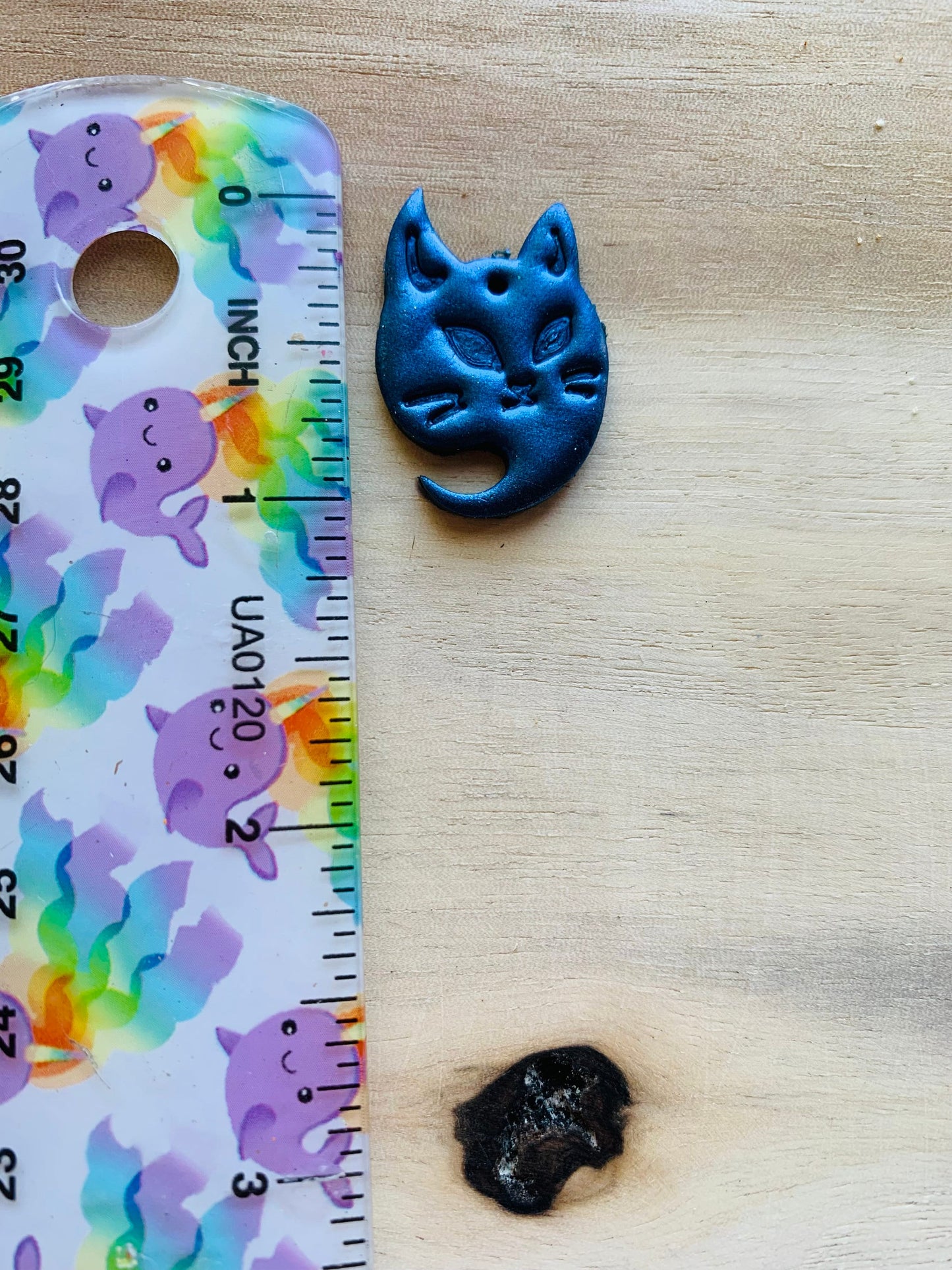 Cat Head Ghostie Stud - Embossed Sharp Clay Cutters