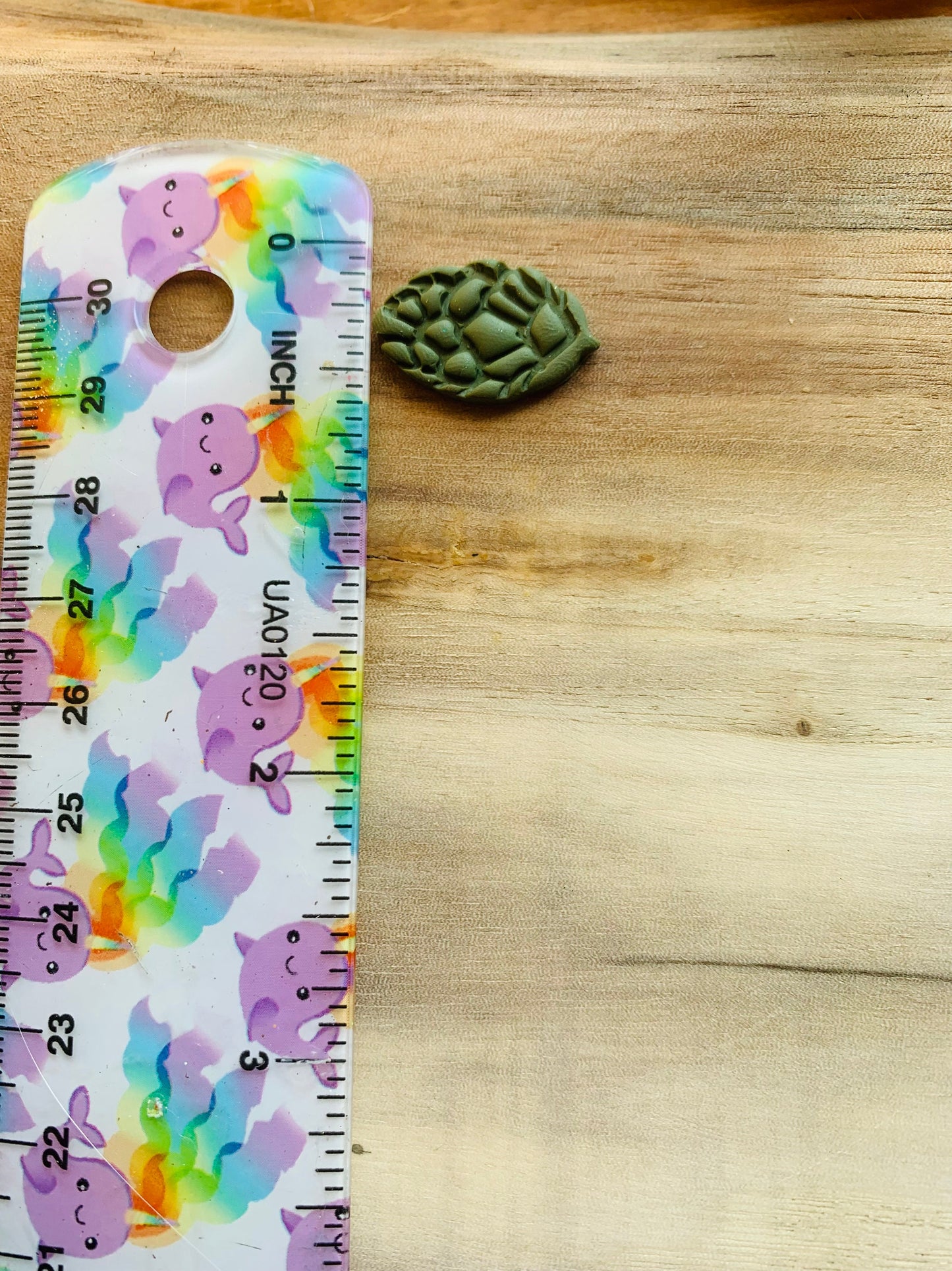 Small Oktoberfest Beer Hops - Embossed Sharp Clay Cutter