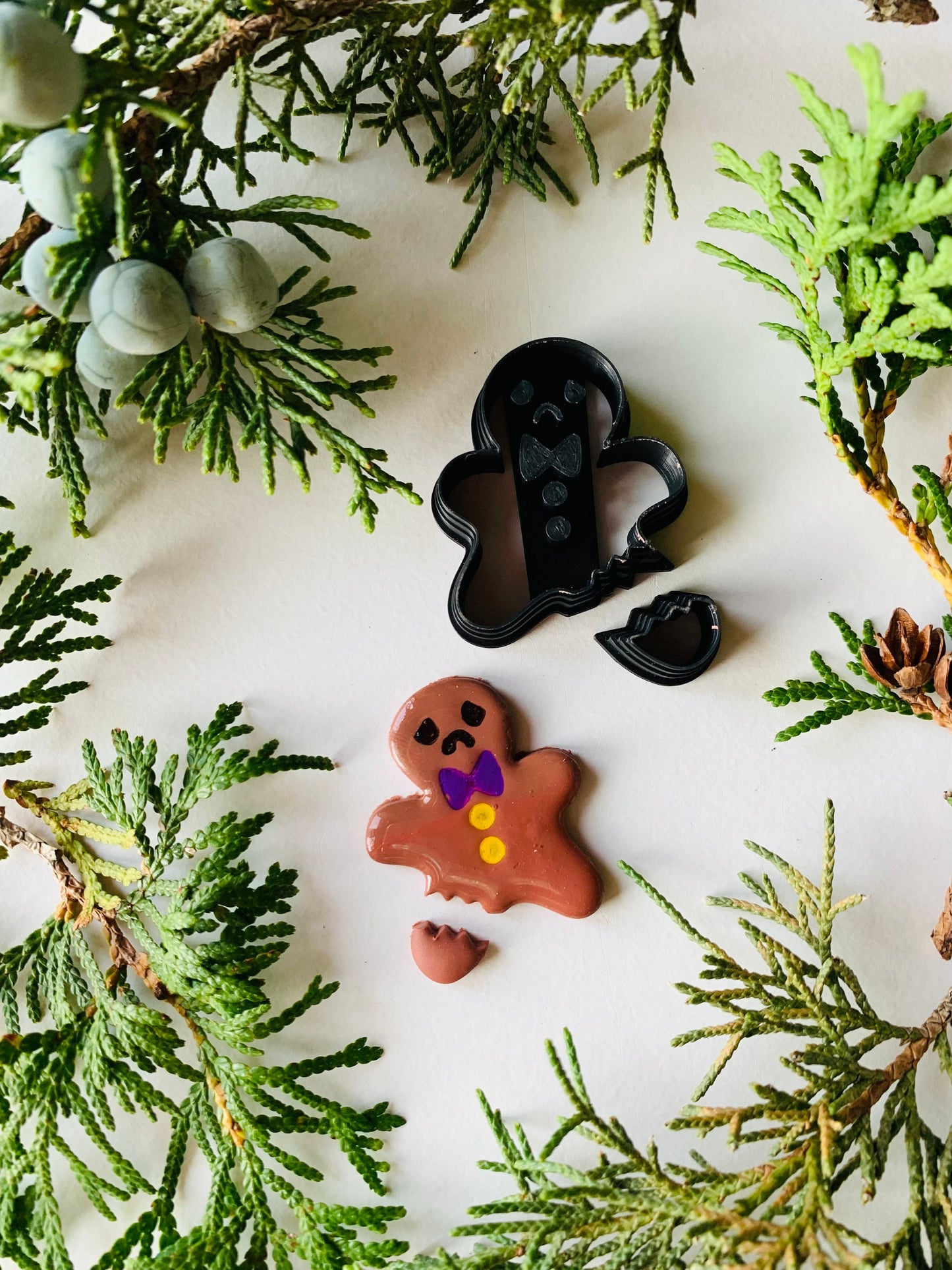 Broken Bite Gingerbread Man Cookie Person Stylized Text Embossed Sharp Clay Cutter