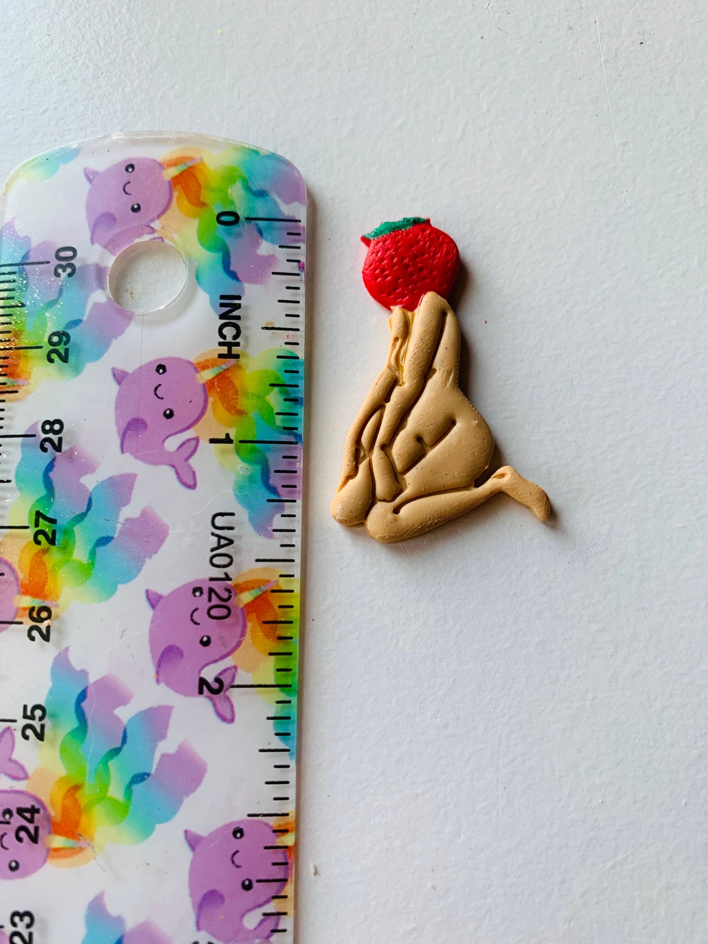 Strawberry Head Babe - Embossed Sharp Clay Cutter
