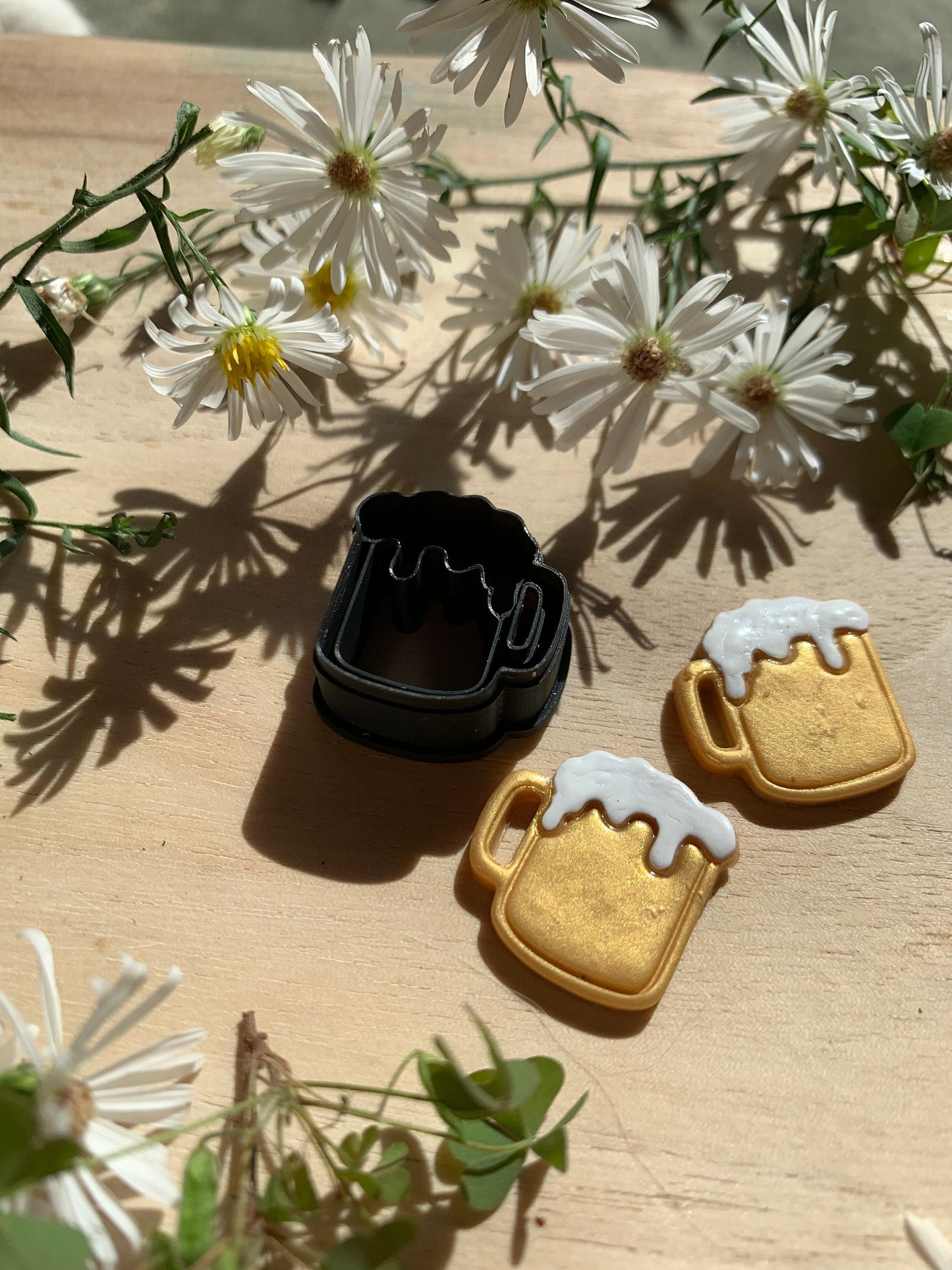Tiny Beer Mug - Embossed Sharp Earring Clay Cutter