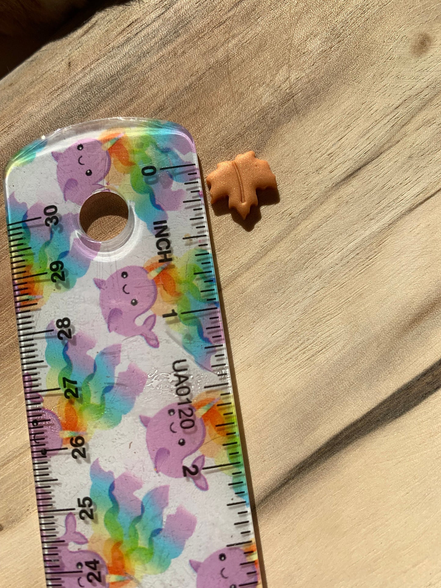 Micro Sized Maple Leaf Sharp Clay Cutter