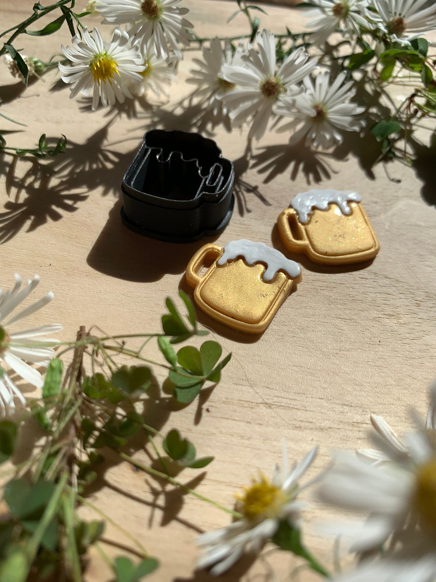 Tiny Beer Mug - Embossed Sharp Earring Clay Cutter