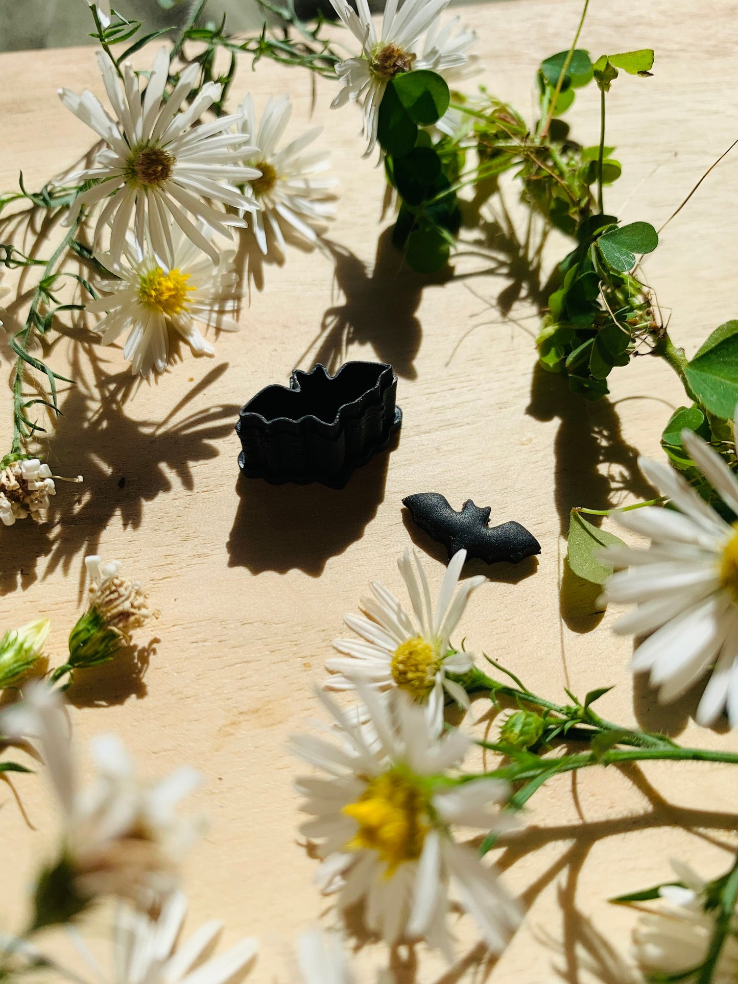 Micro Sized Bat Silhouette Sharp Clay Cutter