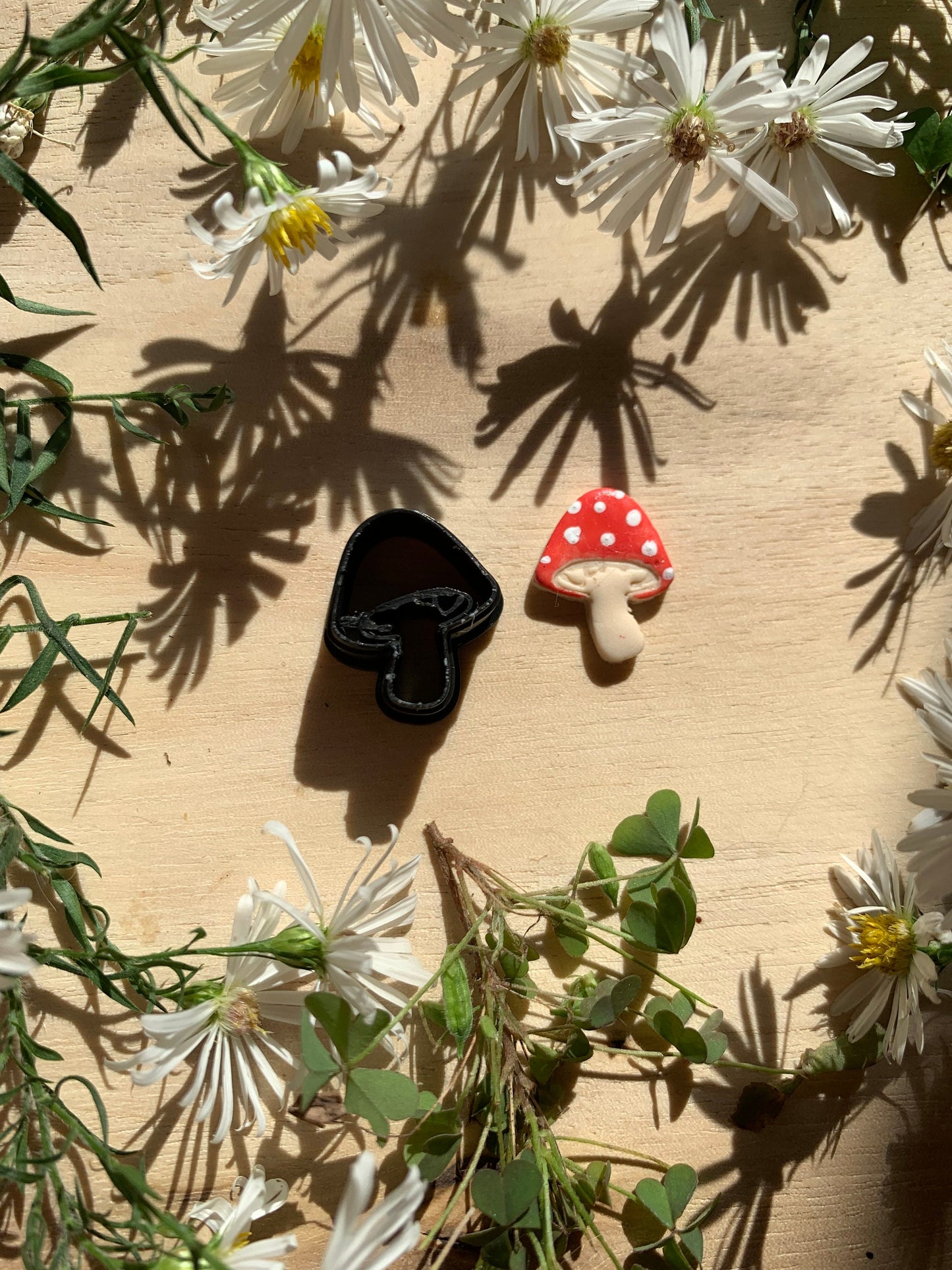 Mini Mushroom Toadstool Sharp Clay Cutter