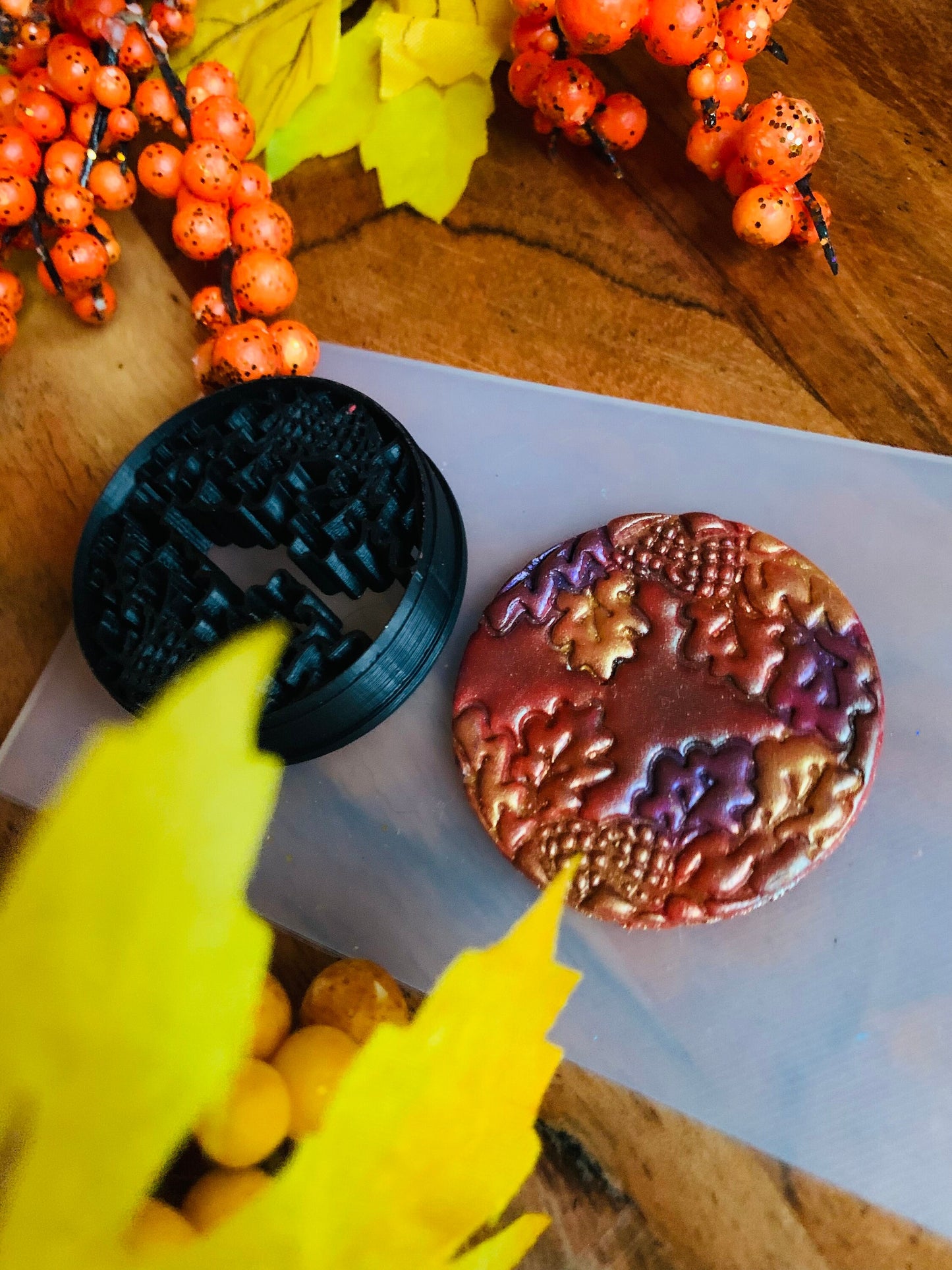 Circle of Acorns and Oak Leaves Embossed Sharp Cutter for Clay and More