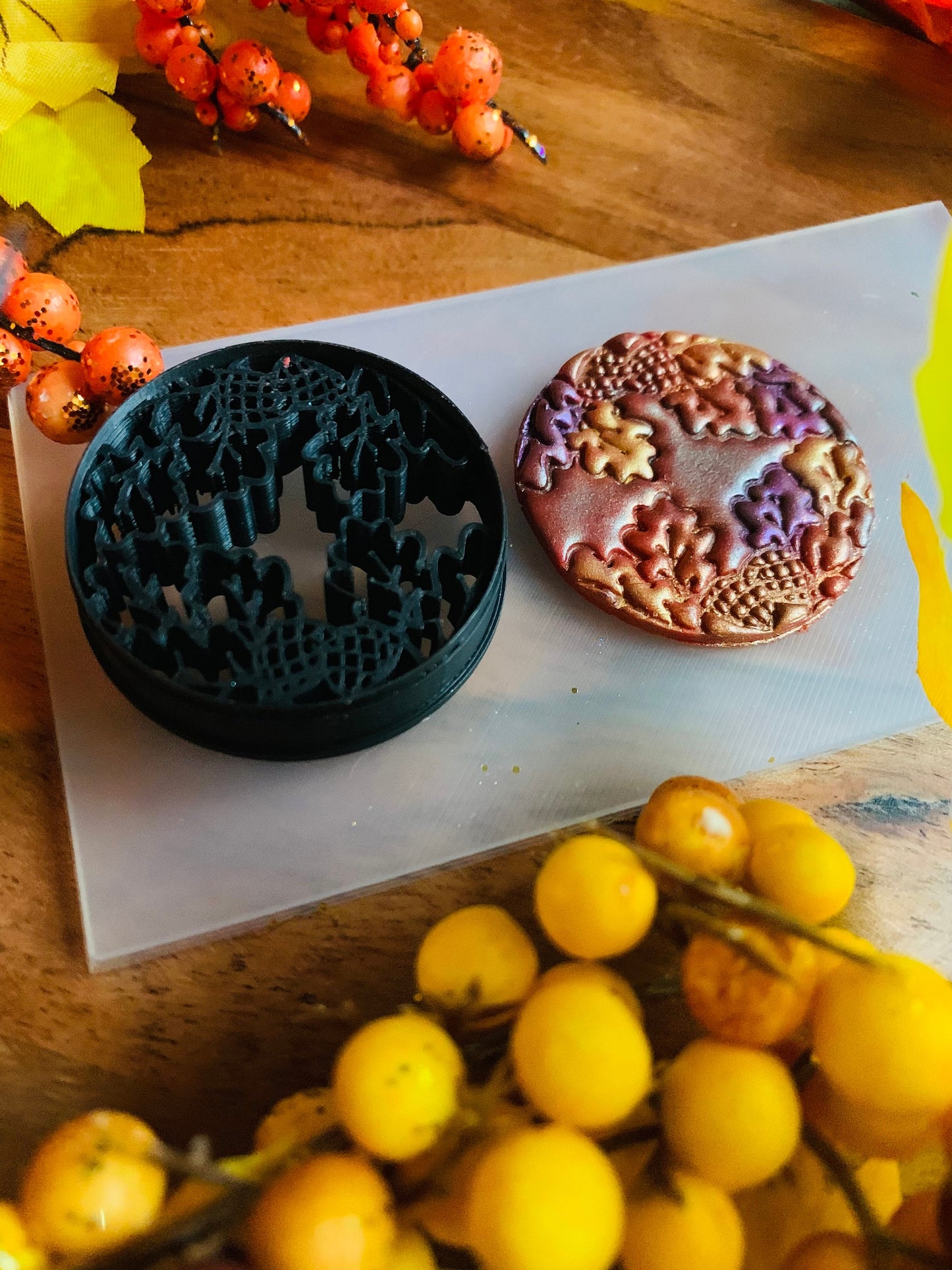 Circle of Acorns and Oak Leaves Embossed Sharp Cutter for Clay and More