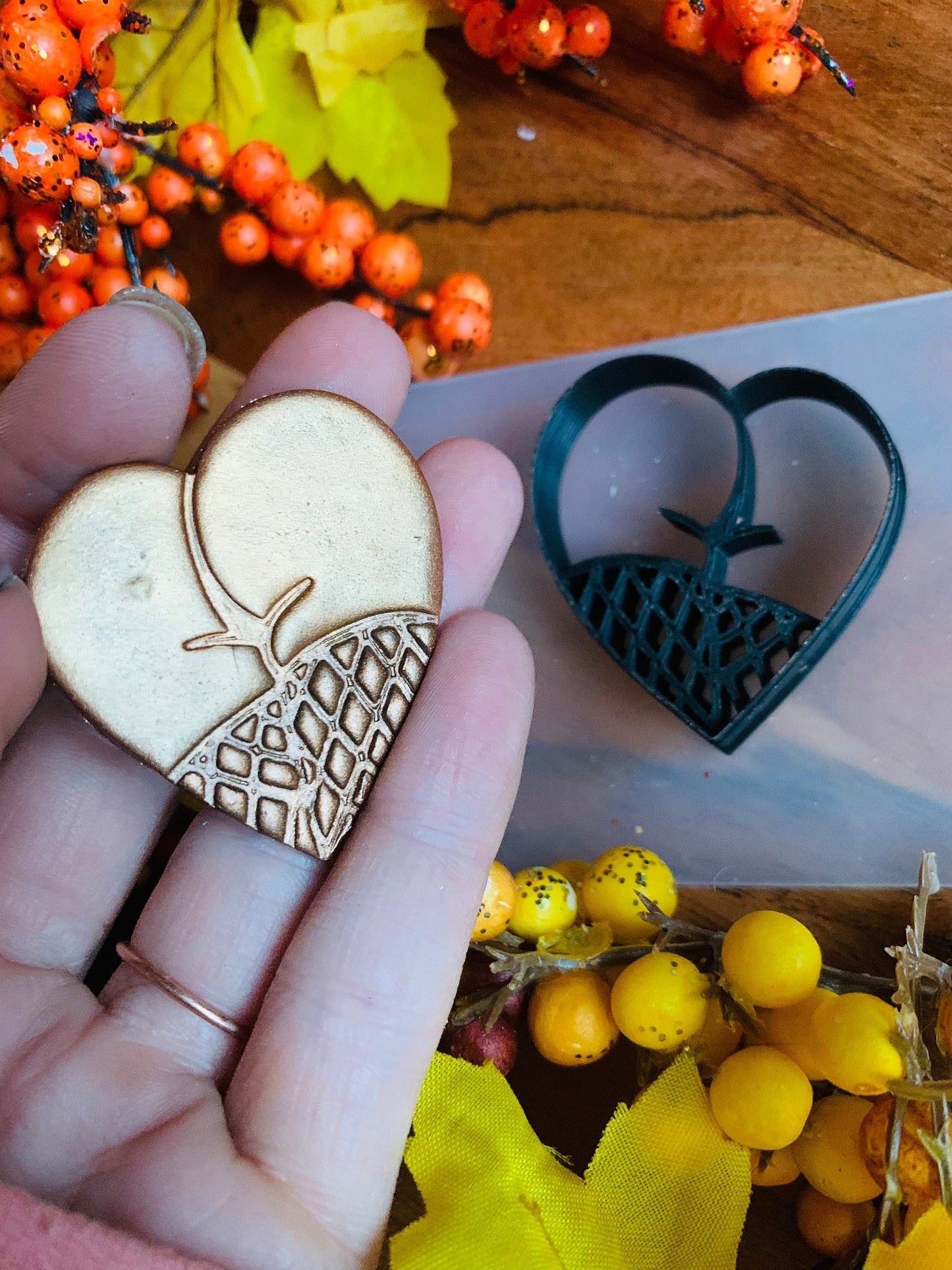 Booty Heart Butt Earring Embossed Sharp Clay Cutter