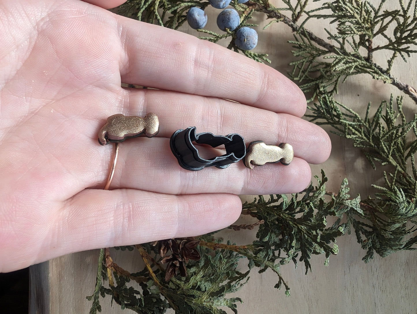 Mini Dog Sitting Back View Sharp Clay Cutter