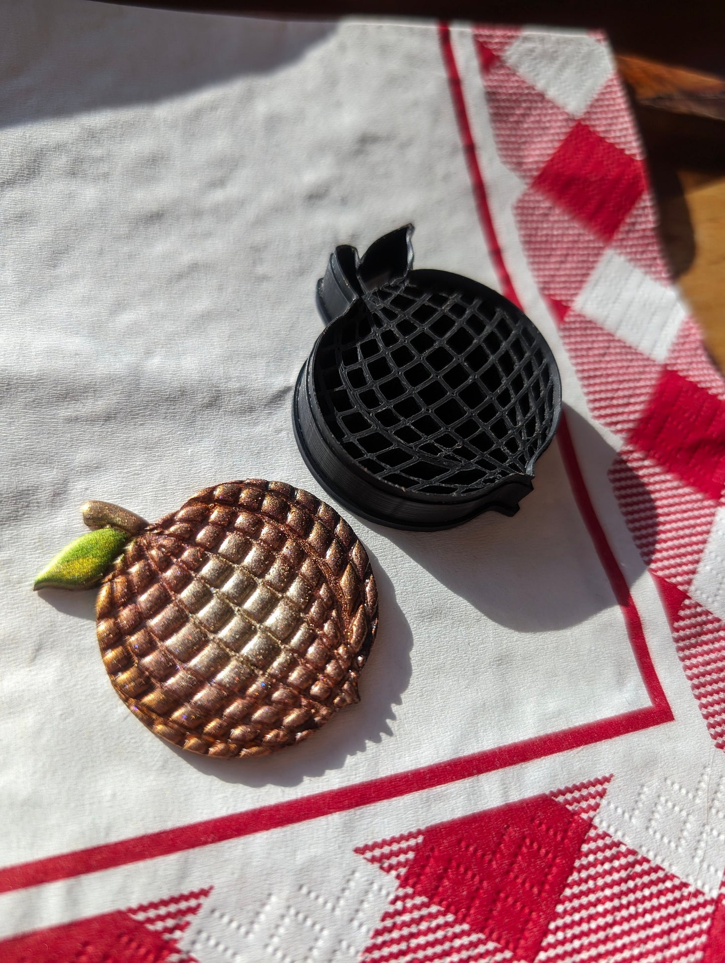 Full Peach Disco Ball Berry Sharp Clay Cutter