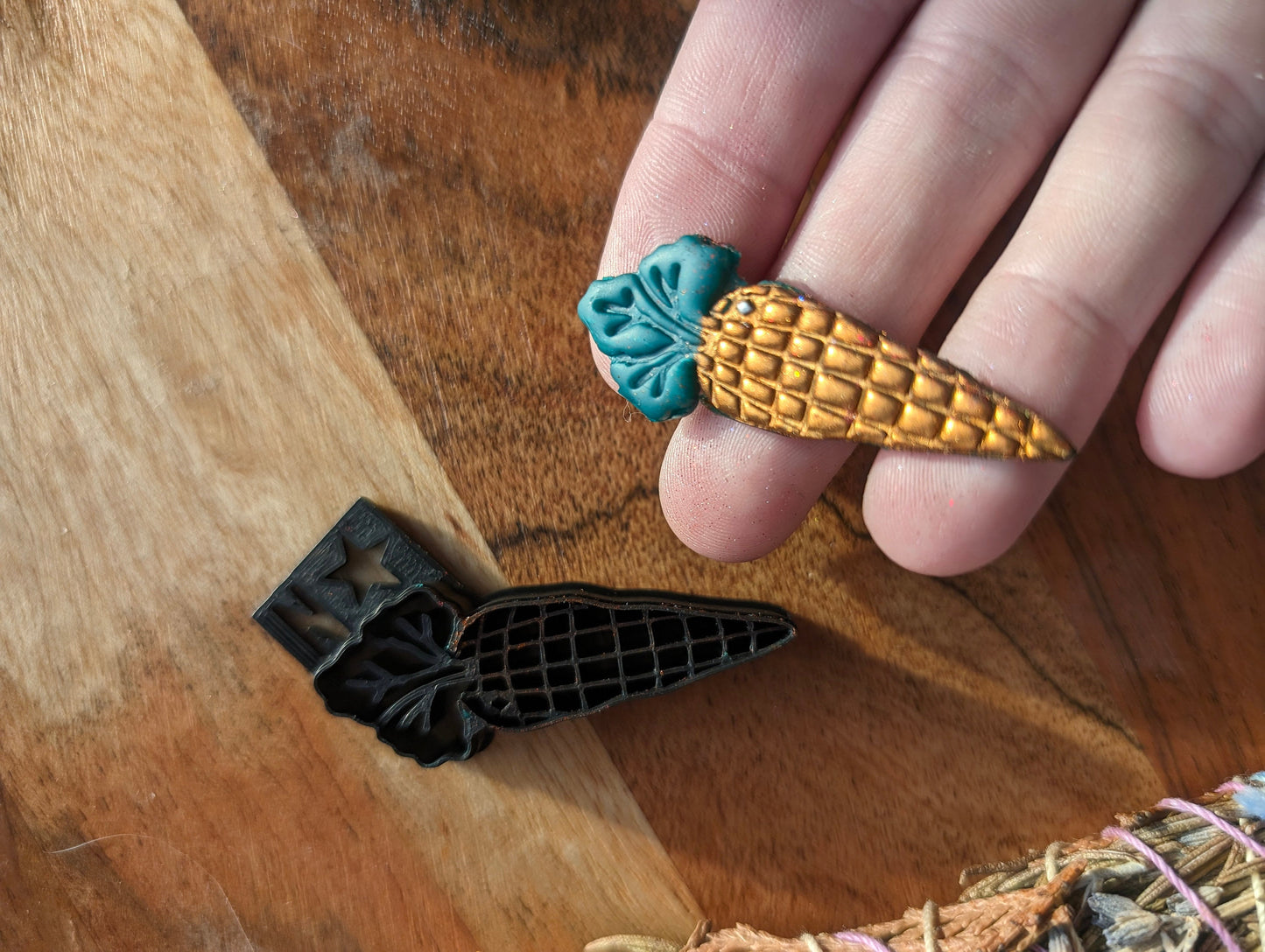 Disco Carrot Sharp Cutter for Clay Art and More