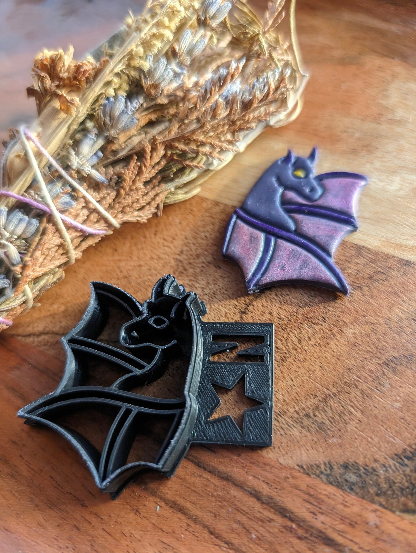 Dragon Bust Portrait with Wings Sharp Clay Cutter