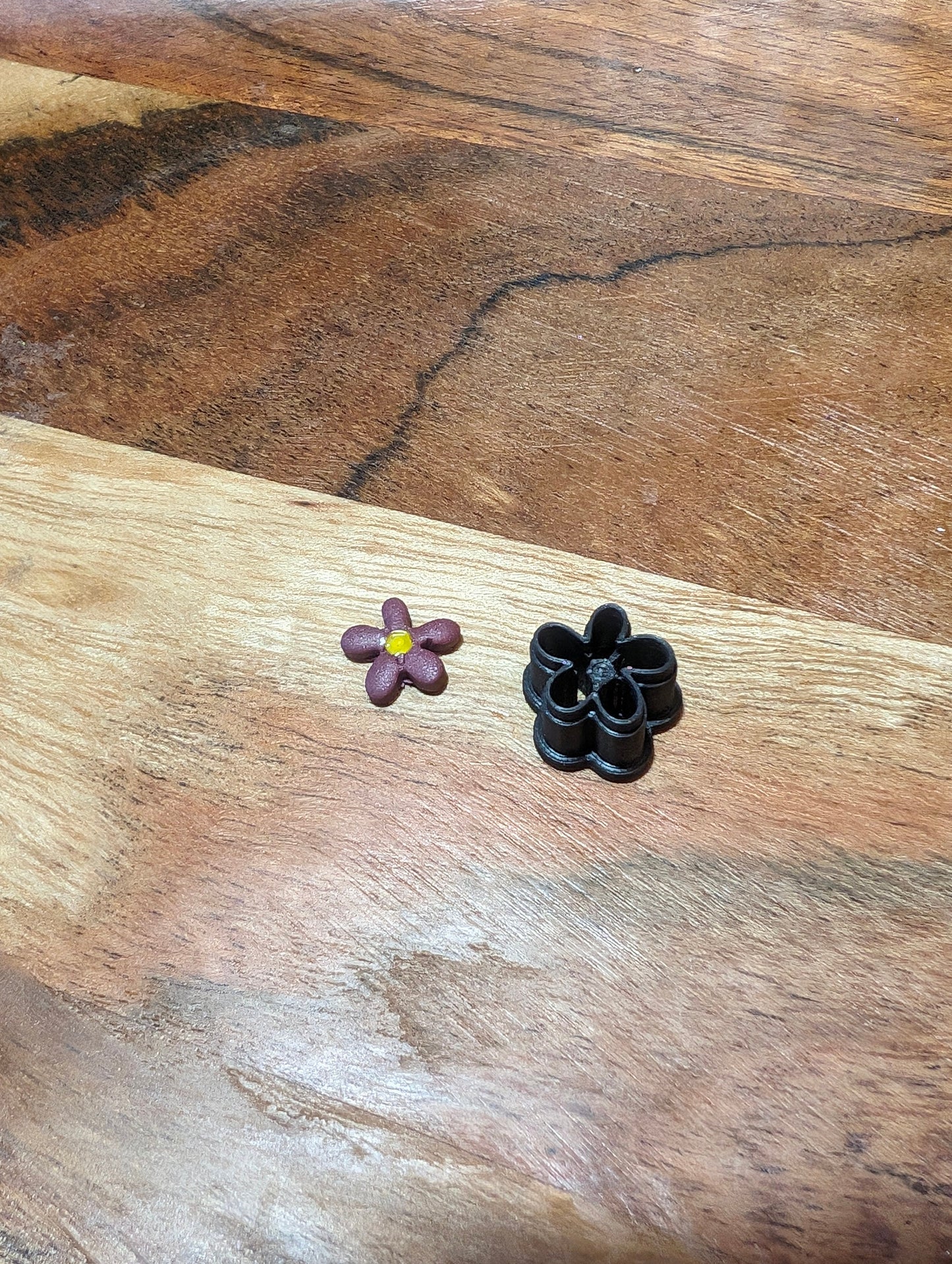 Micro Ditzy Daisy Flower 5 Petal Sharp Clay Cutter