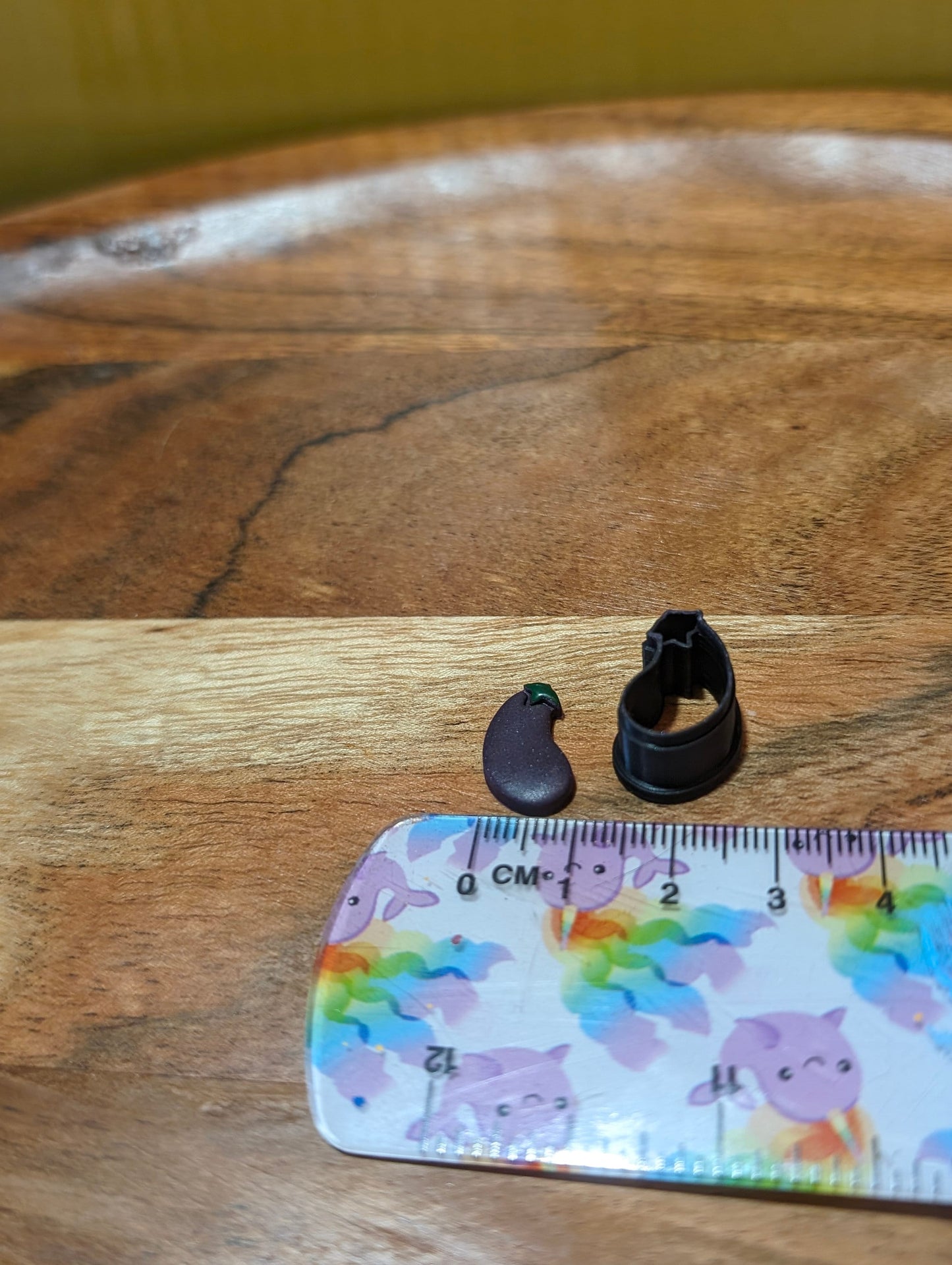Micro Eggplant Sharp Clay Cutter