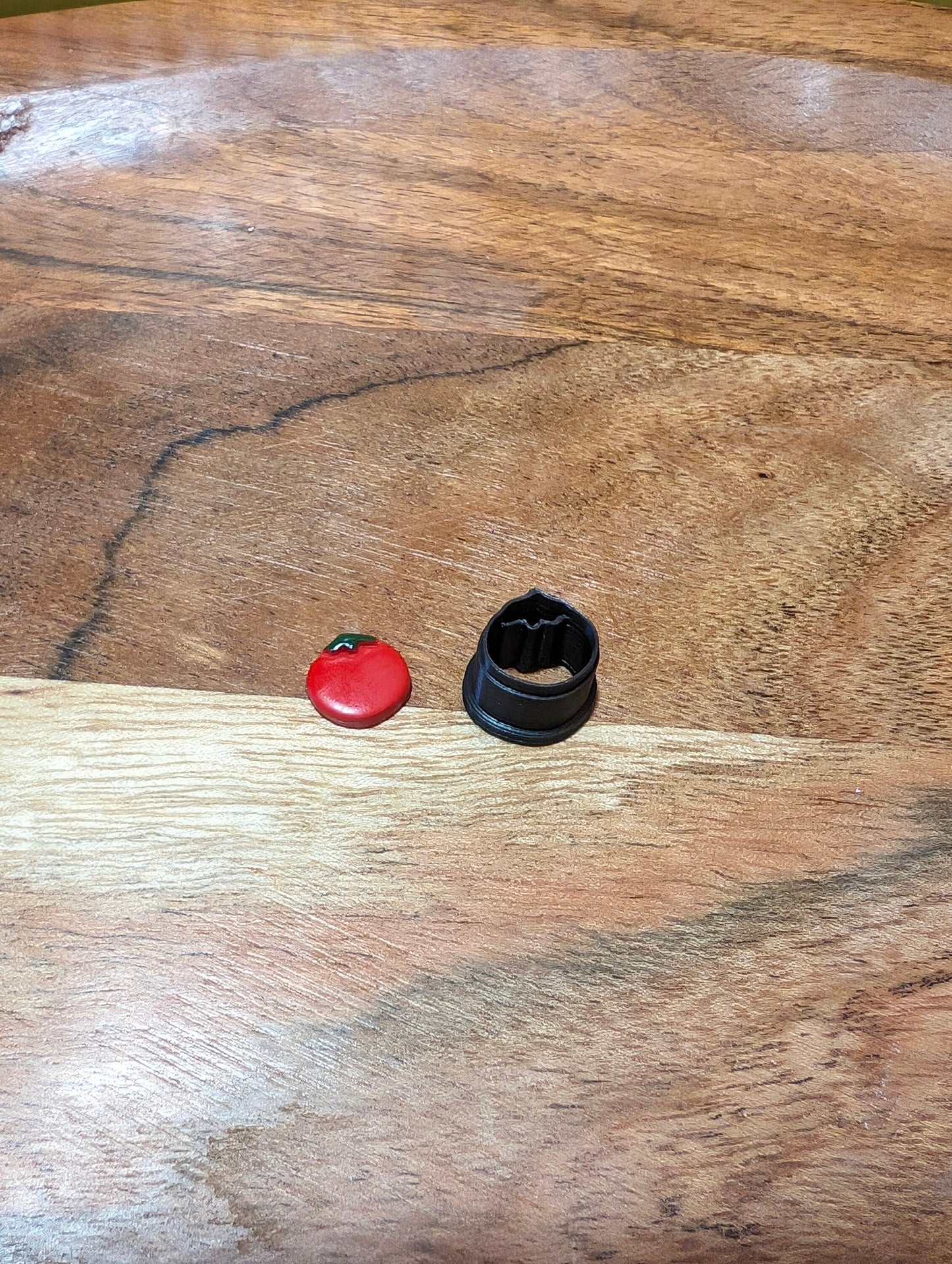 Micro Tomato Sharp Clay Cutter