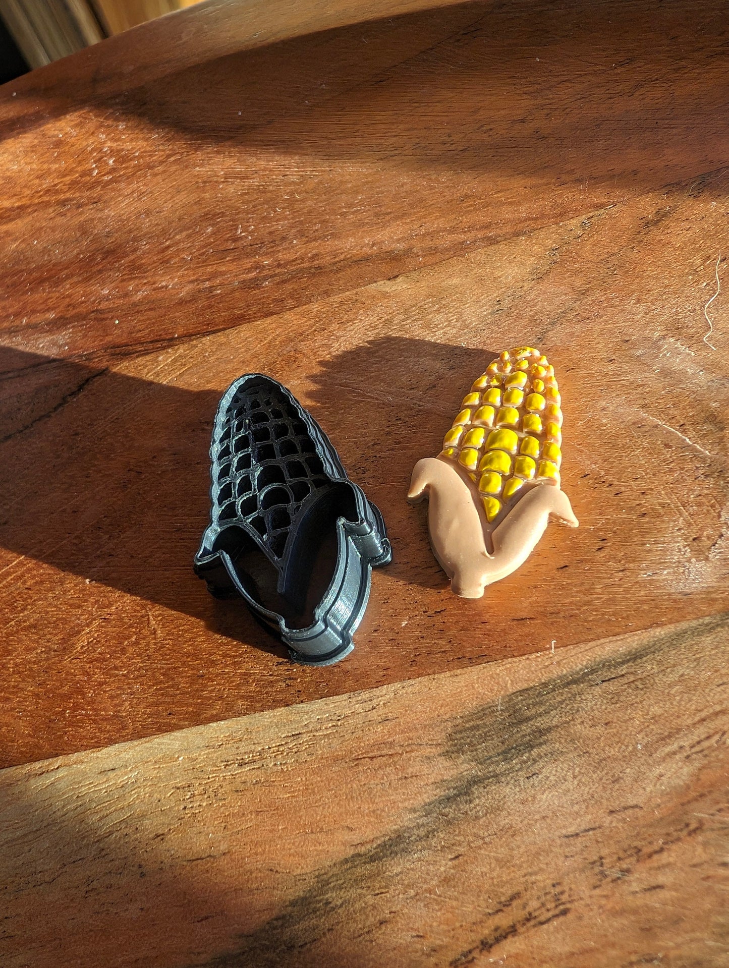 Ear of Corn Sharp Clay Cutter