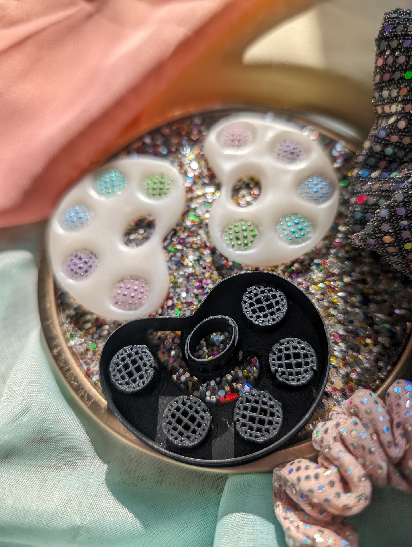 Disco Paint Palette Earring Sharp Clay Cutter
