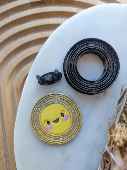 Sunny Day Ringed Orb with Happy Face Cutout Sharp Clay Cutter