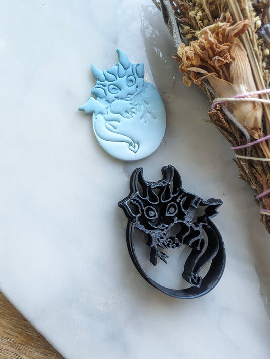 Baby Dragon in Egg Embossed Sharp Clay Cutter