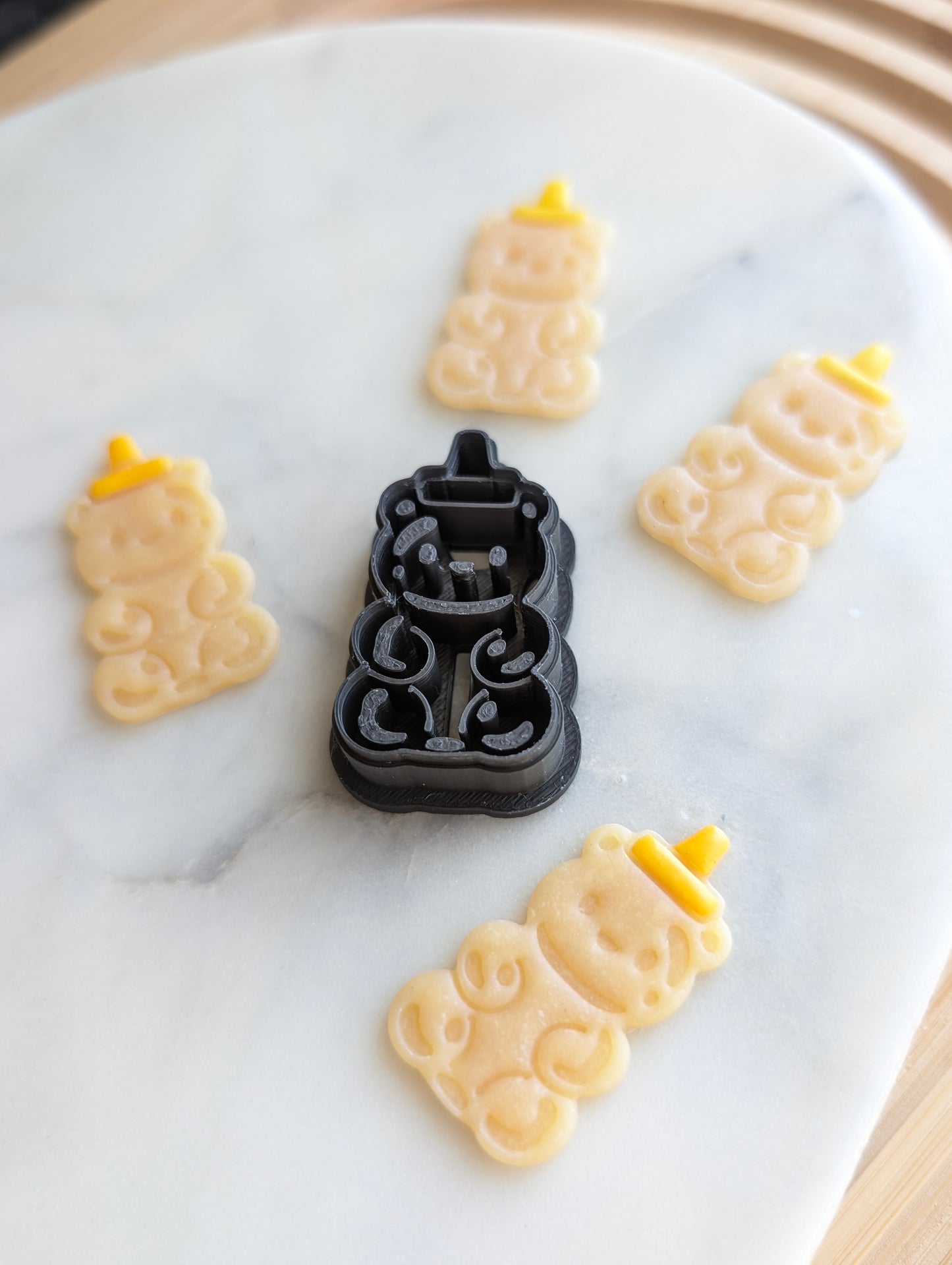 Honey in Bear Bottle Sharp Clay Cutter