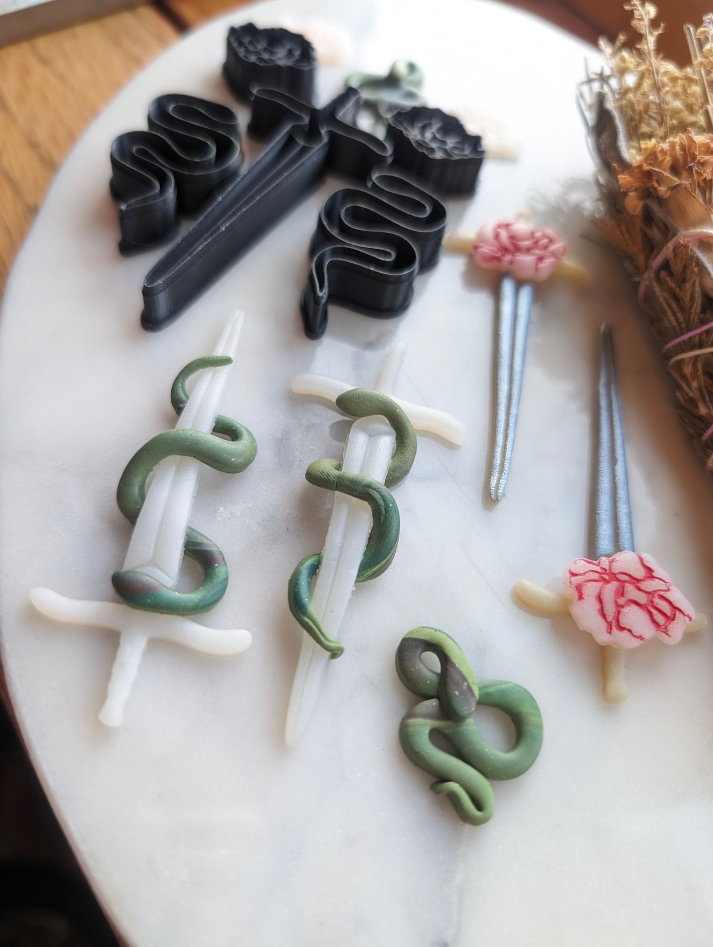 Set of 5 Sword with Snakes and Flowers Sharp Clay Cutter