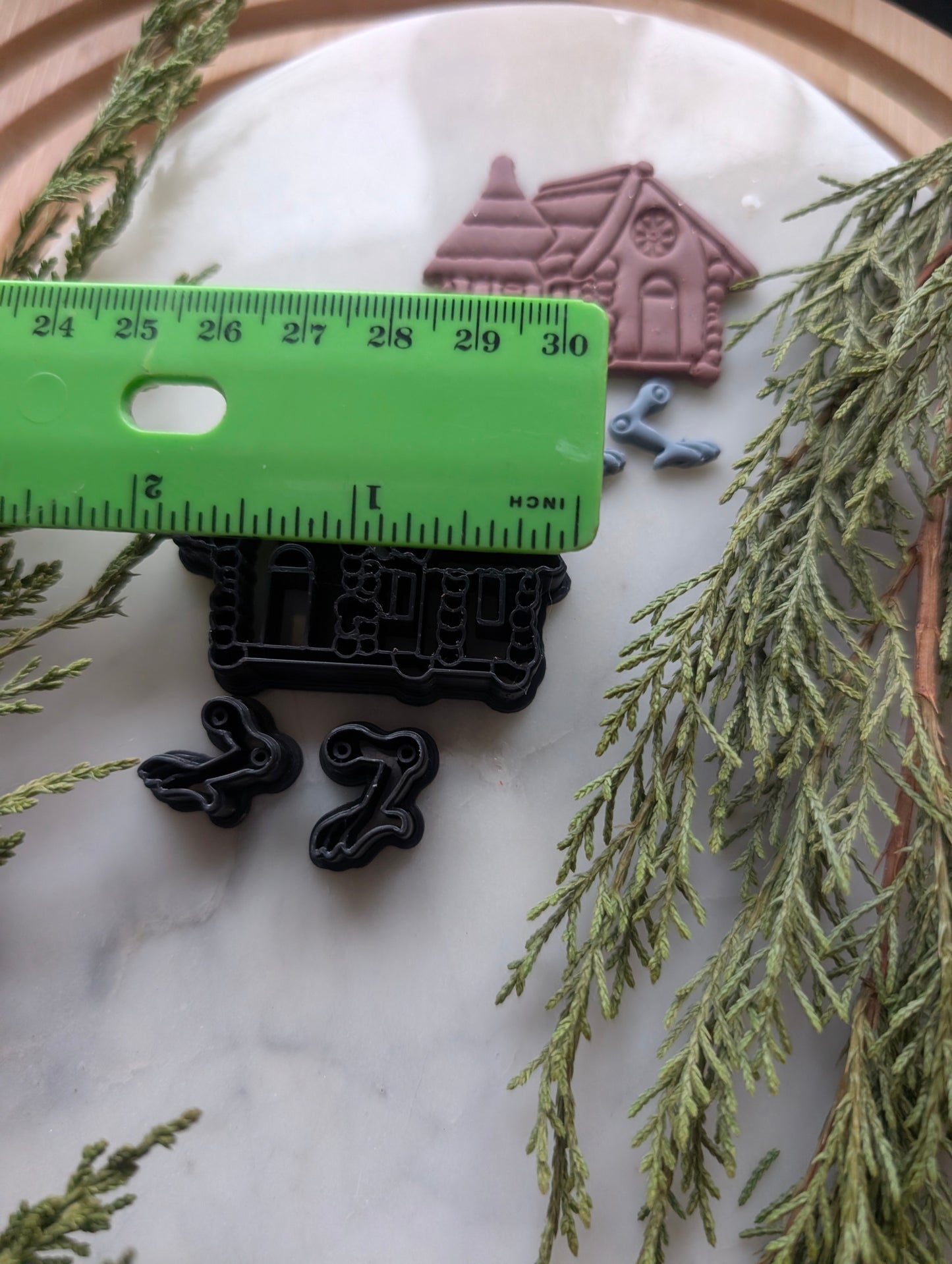 Quirky Baba Yaga Cabin & Robotic Chicken Feet Sharp Clay Cutter