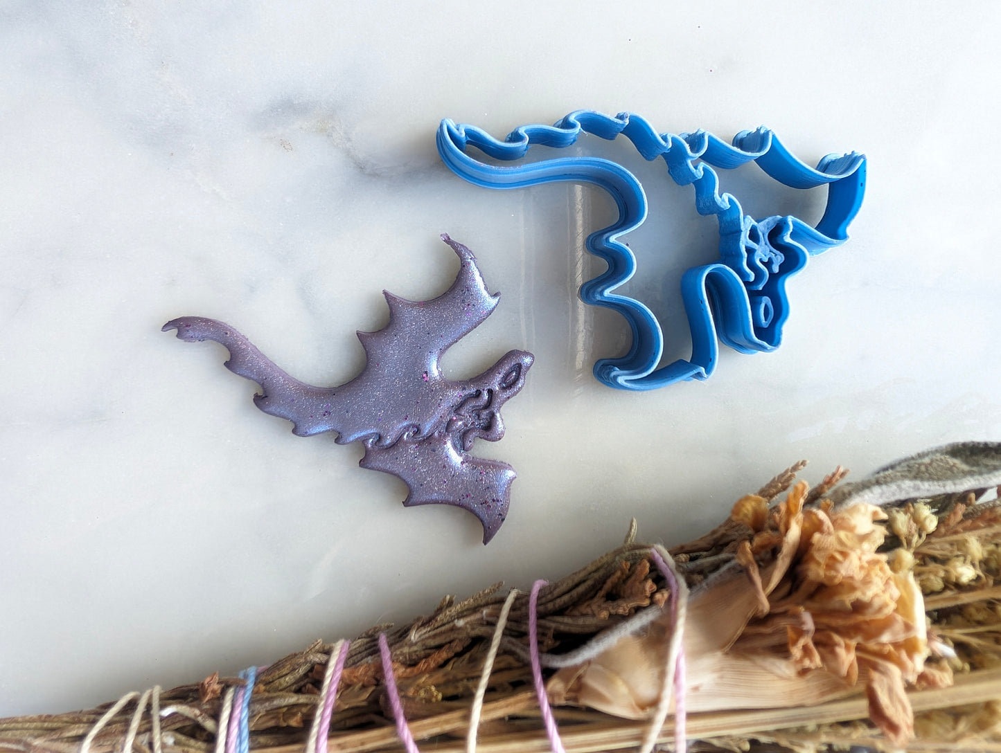 Leaping Flying Dragon Embossed Sharp Clay Cutter