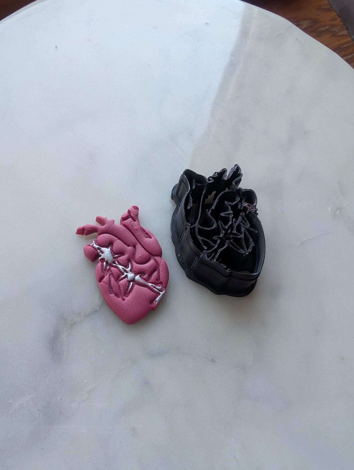 Barbed Wire Wrapped Anatomical Heart Sharp Clay Cutter