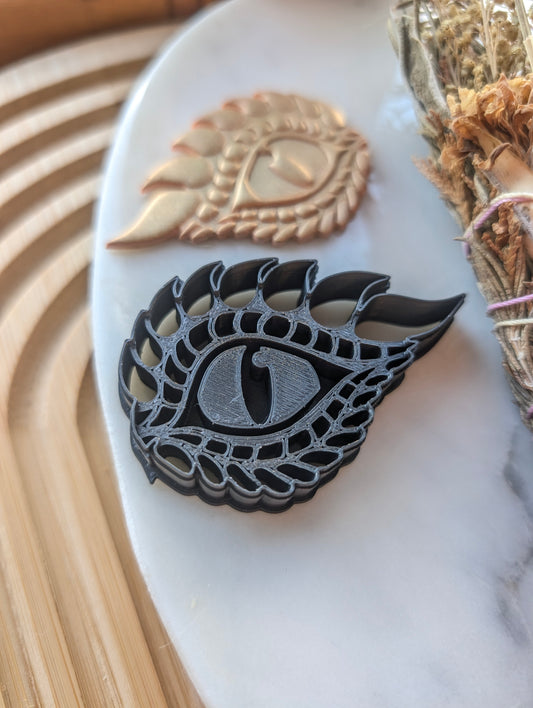 Large Detailed Dragon Eye Sharp Clay Cutter