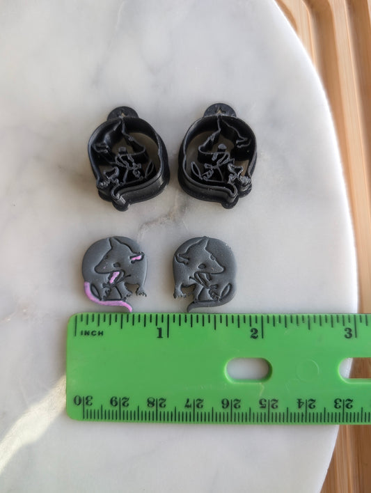 Small Screaming Possum Embossed Sharp Clay Cutters