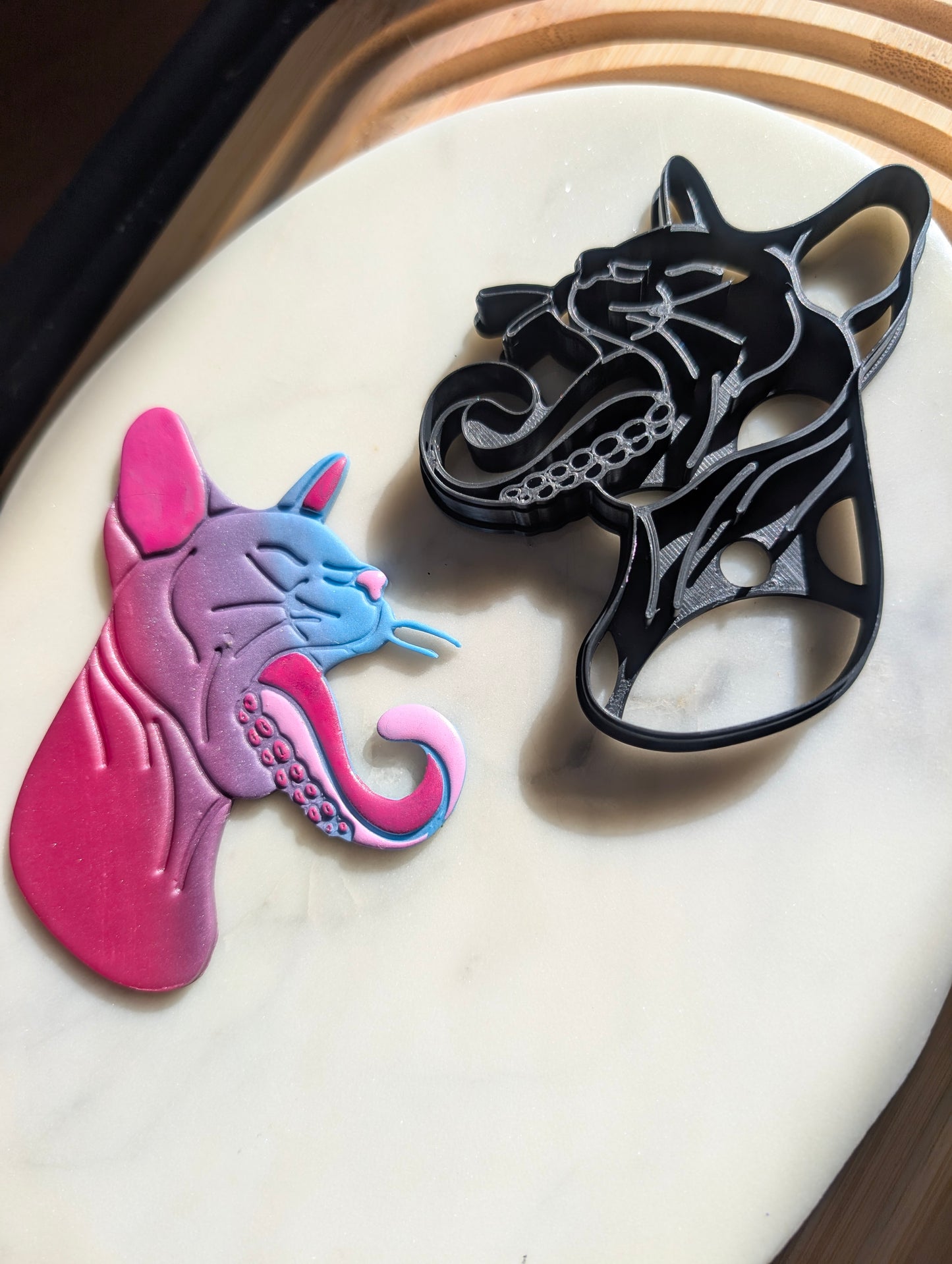 Sphinx Naked Cat Head Yawning with Tentacle Tongue Wall Hanger Sharp Clay Cutter