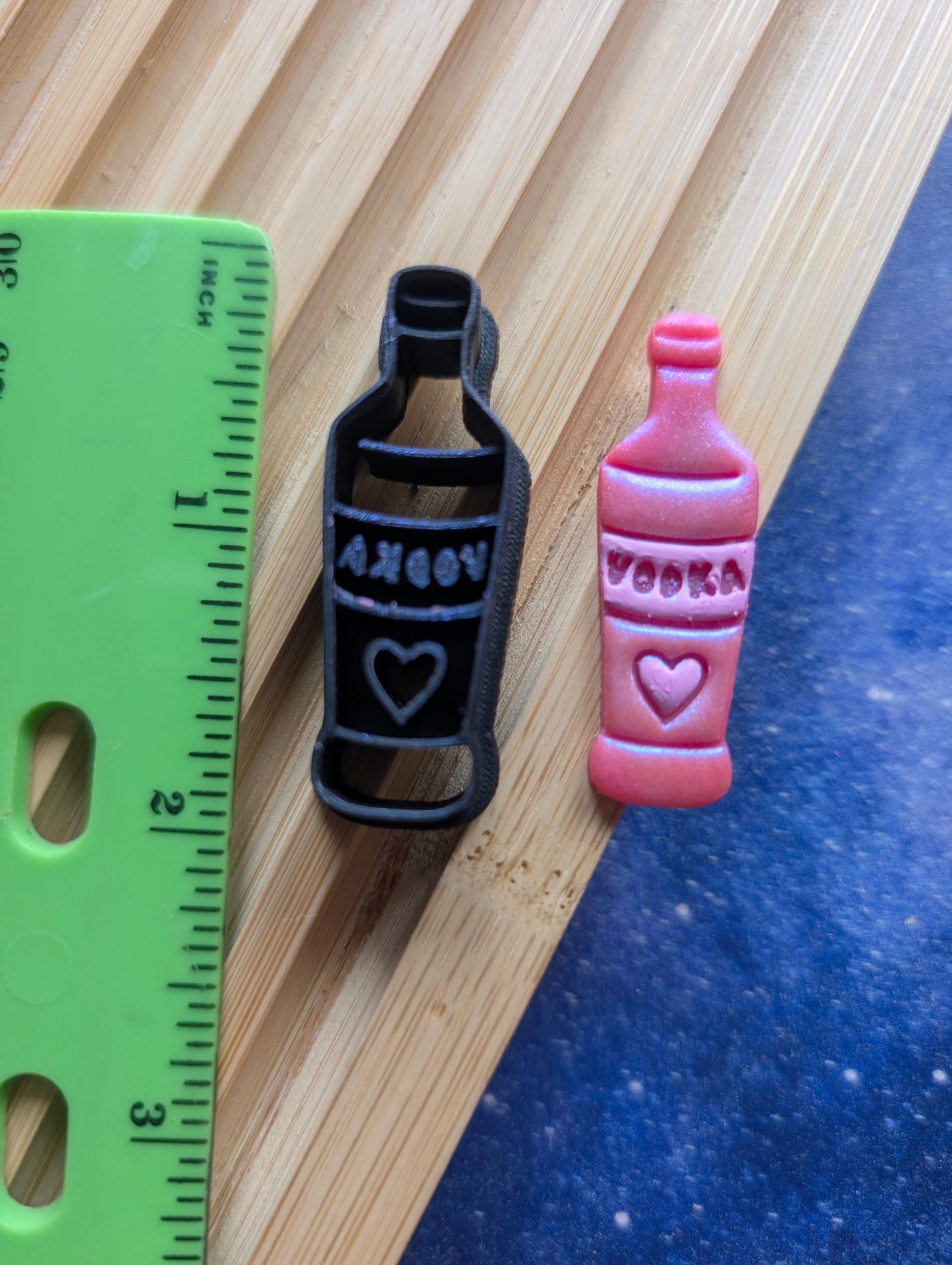 Vodka Bottle Sharp Clay Cutter