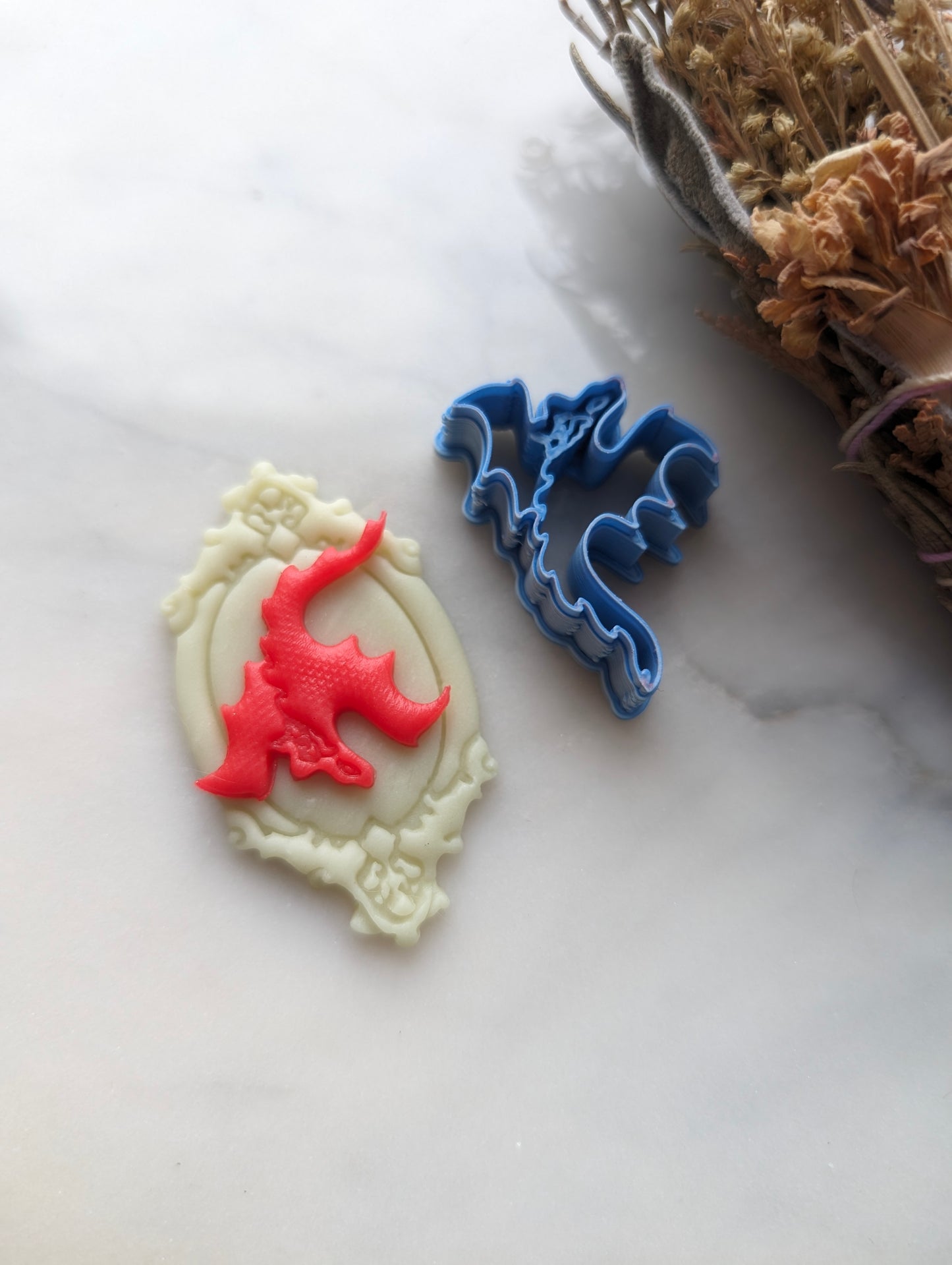 Small Swooping Dragon Sharp Clay Cutter