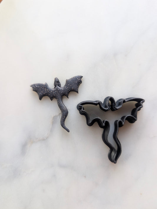 Simple Flying Dragon Silhouette with Ears Sharp Clay Cutter