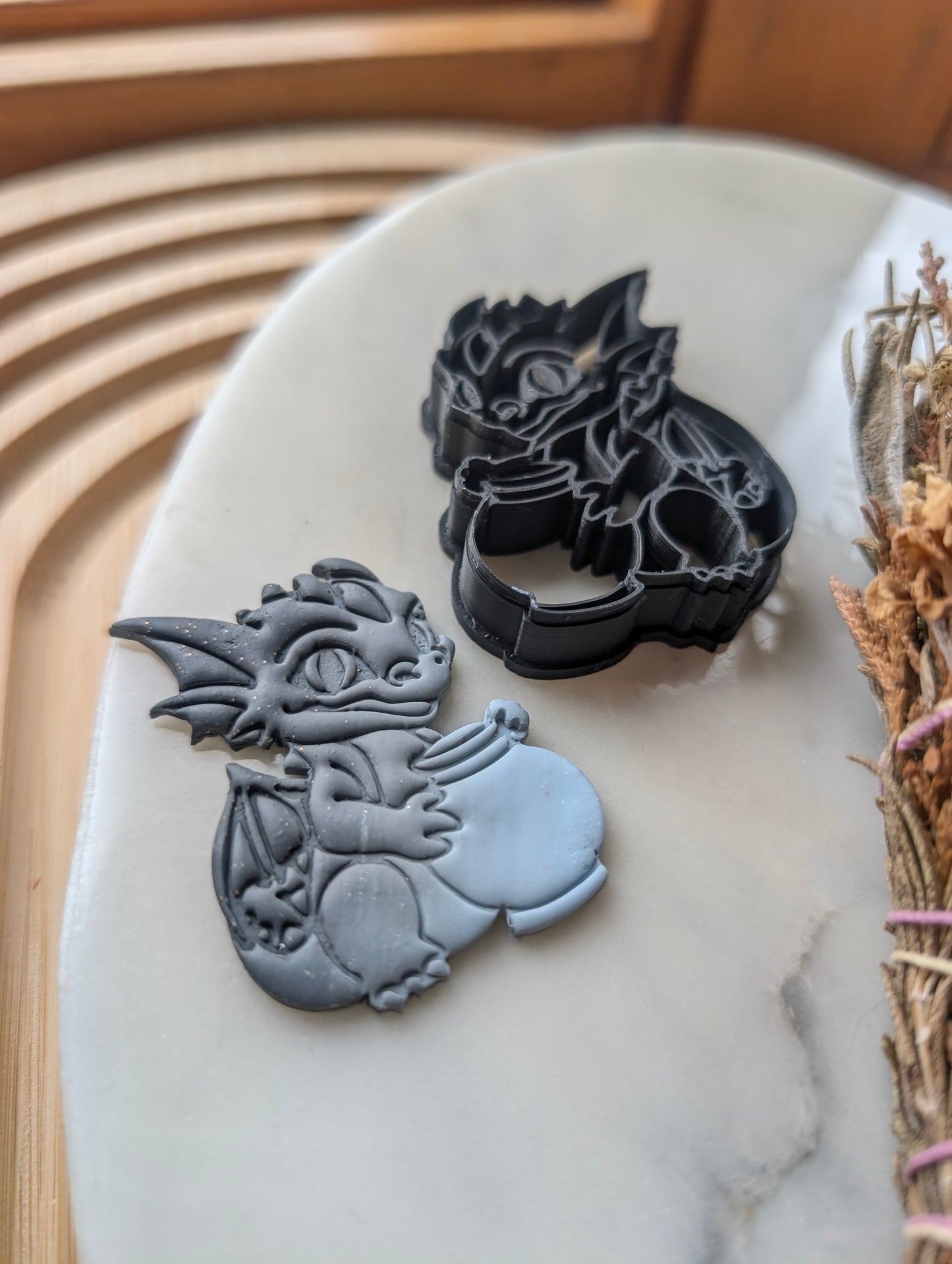 Dragon with a Potion Sharp Clay Cutter