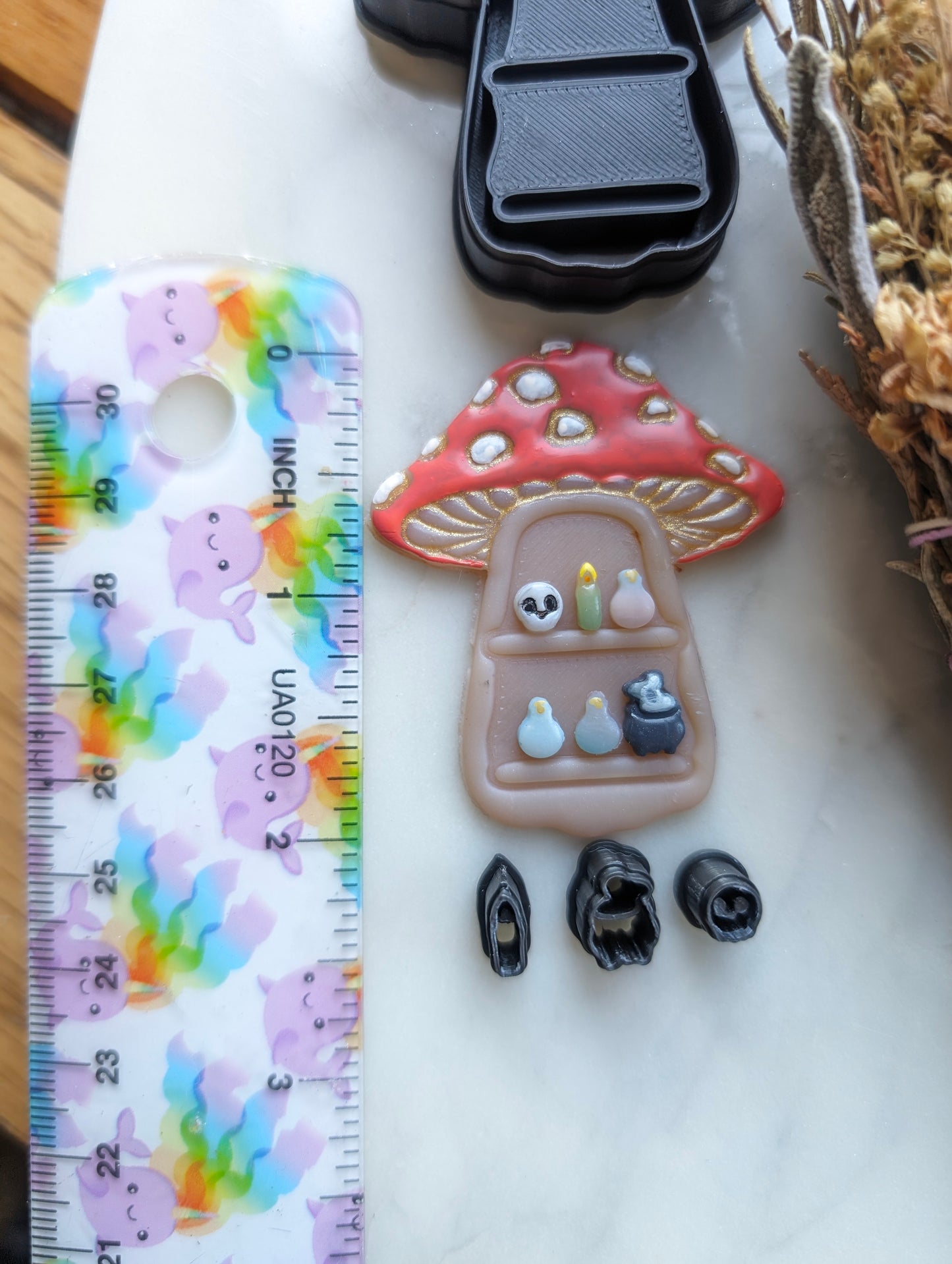 Spotted Mushroom Shaped Shelf Sharp Clay Cutter