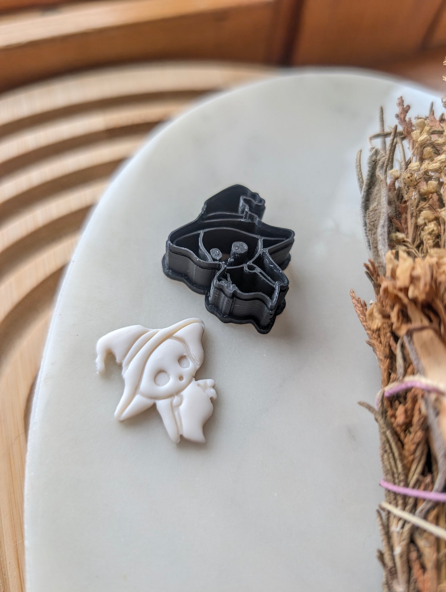 MINI Ghost Wearing a Witch Hat Sharp Clay Cutter