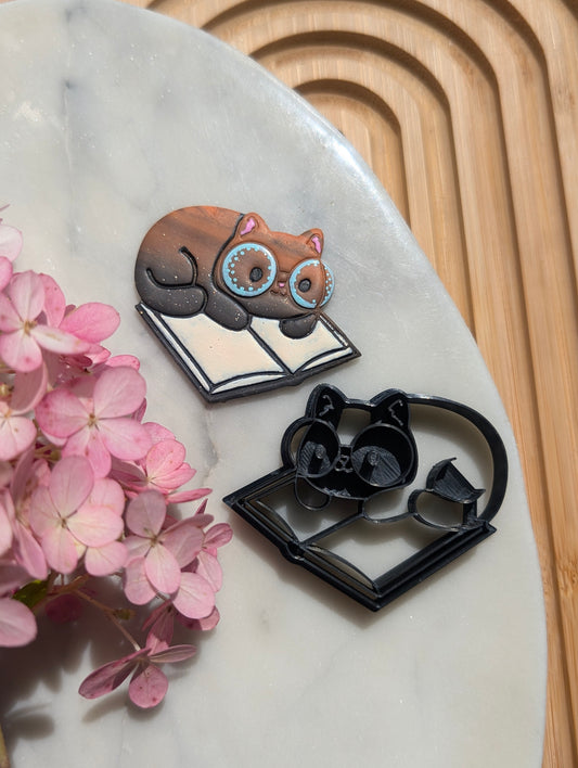 Cat with Glasses Reading a Book Sharp Clay Cutter