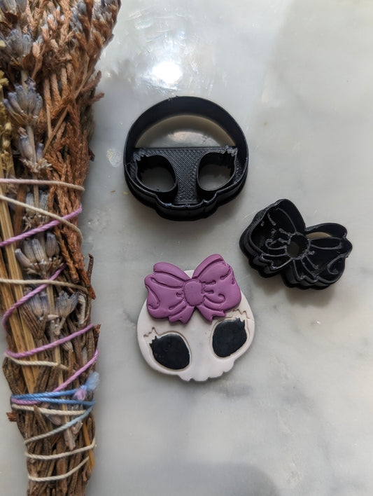 Two-Piece Cute Skull with Bow Sharp Clay Cutter