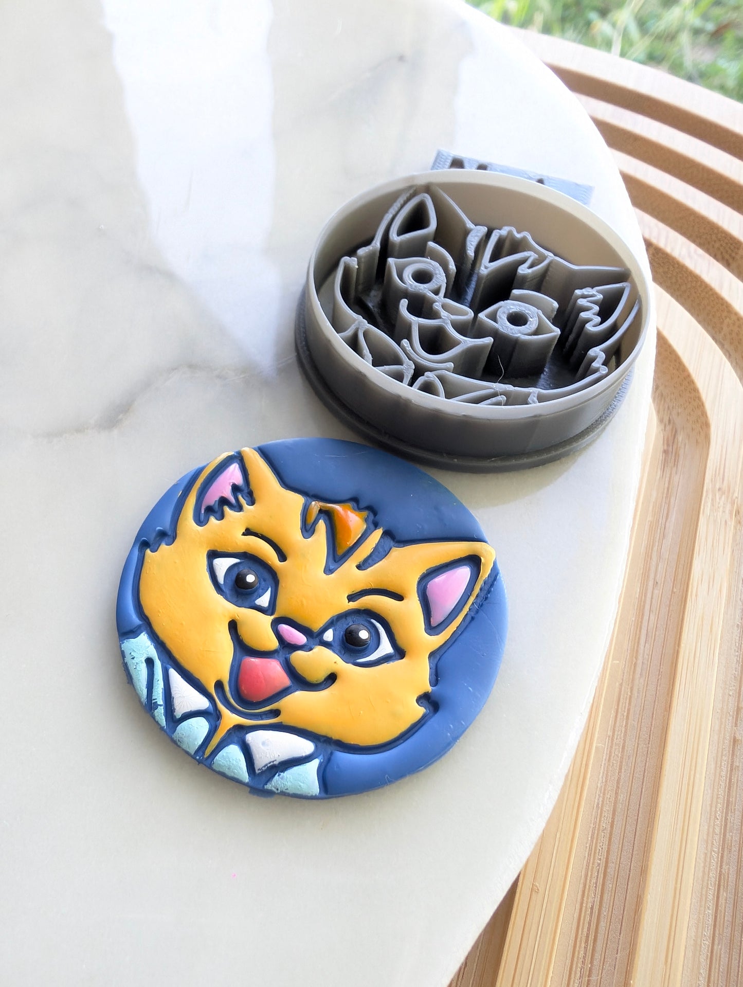 Well Dressed Happy Cat Sharp Clay Cutter