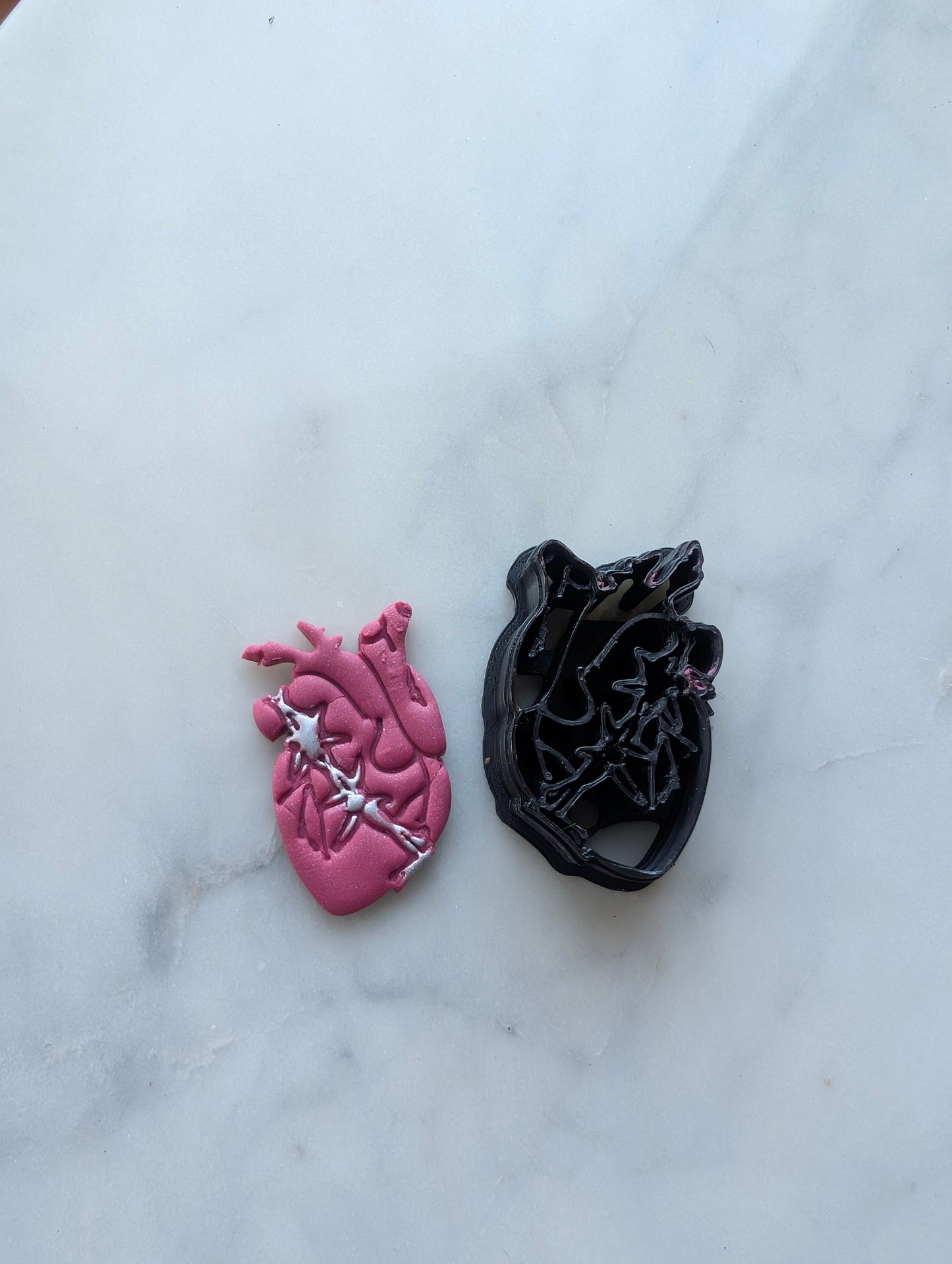 Barbed Wire Wrapped Anatomical Heart Sharp Clay Cutter