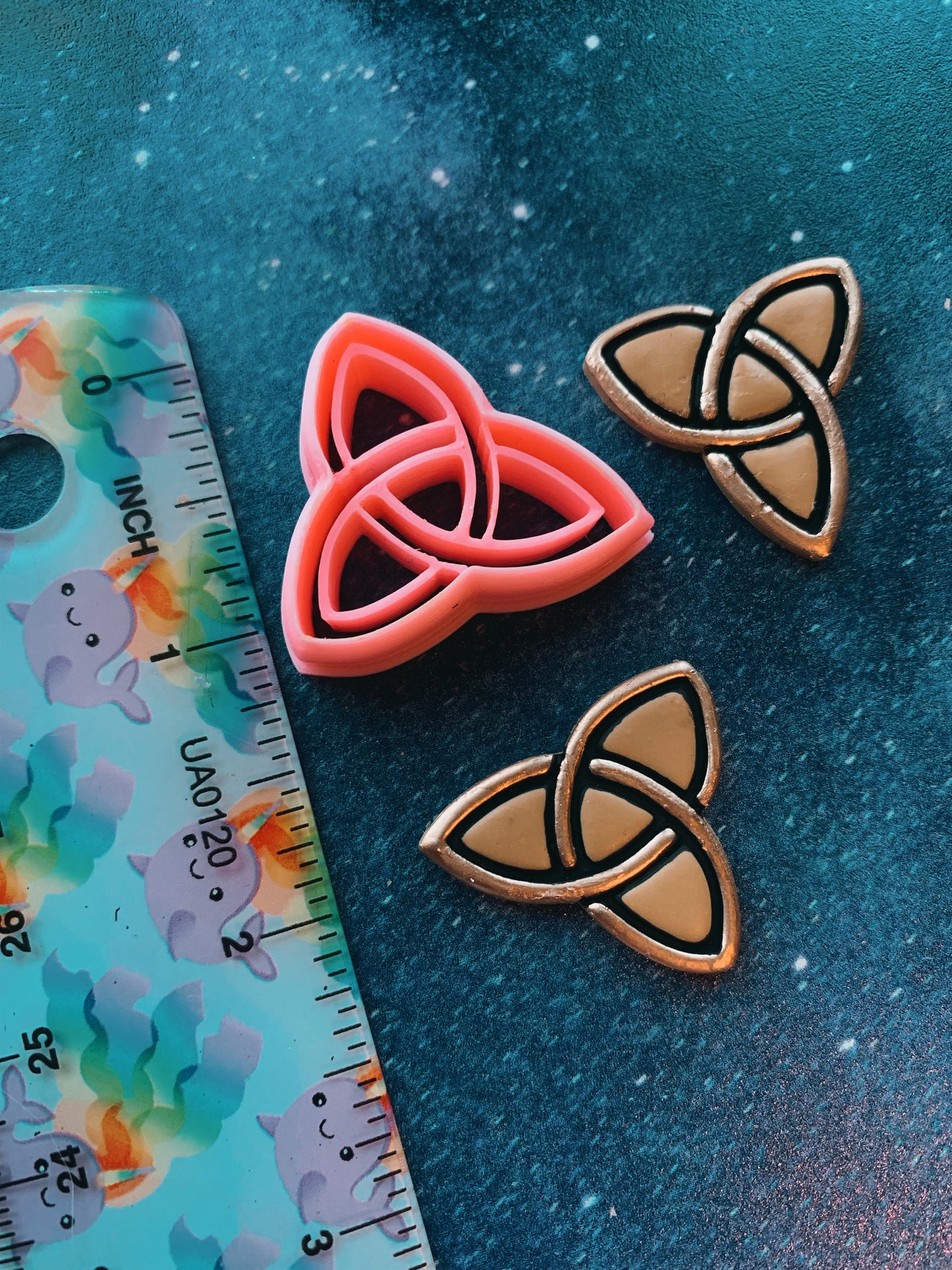 Triquetra Trinity Knot Sharp Clay Cutter