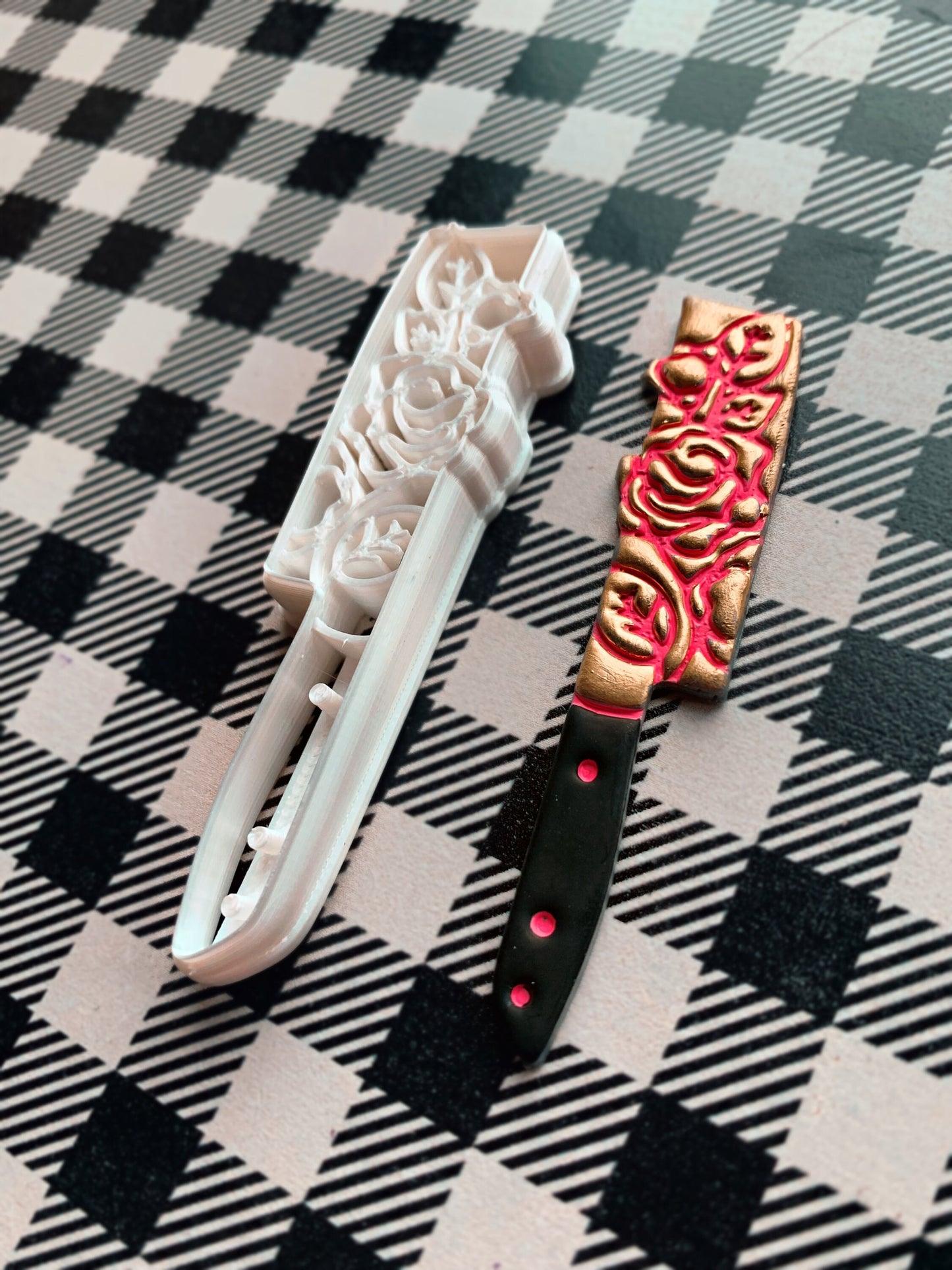 Roses Floral Knife Sharp Clay Cutter