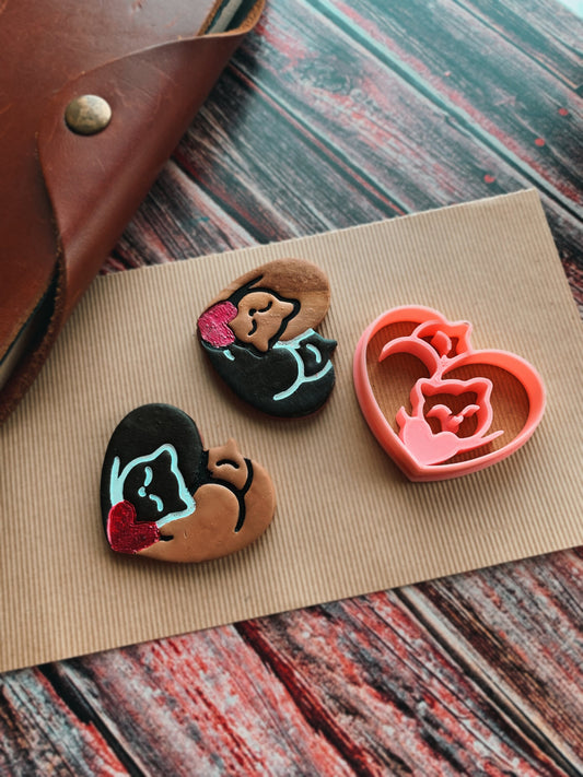 Heart Cats Curled Up - Embossed Sharp Clay Cutter