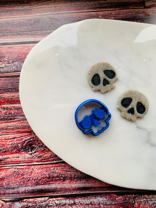 Medium Chibi Skull - Embossed Sharp Clay Cutter