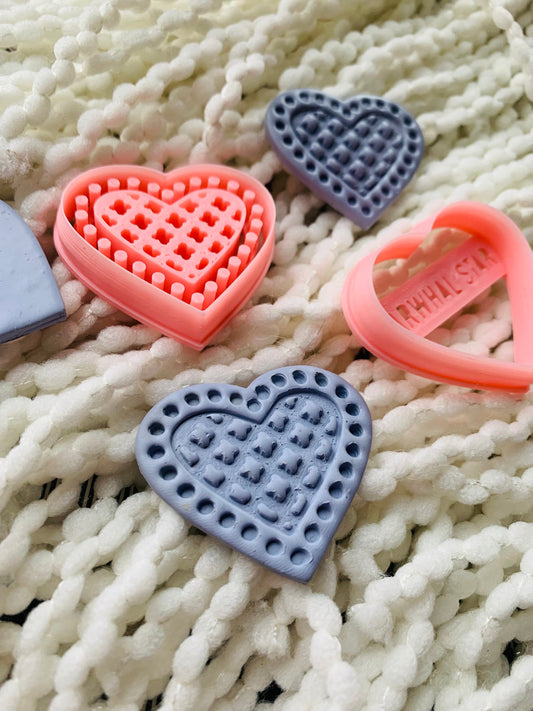Quilted Heart Detailed Embossed Sharp Clay Cutter