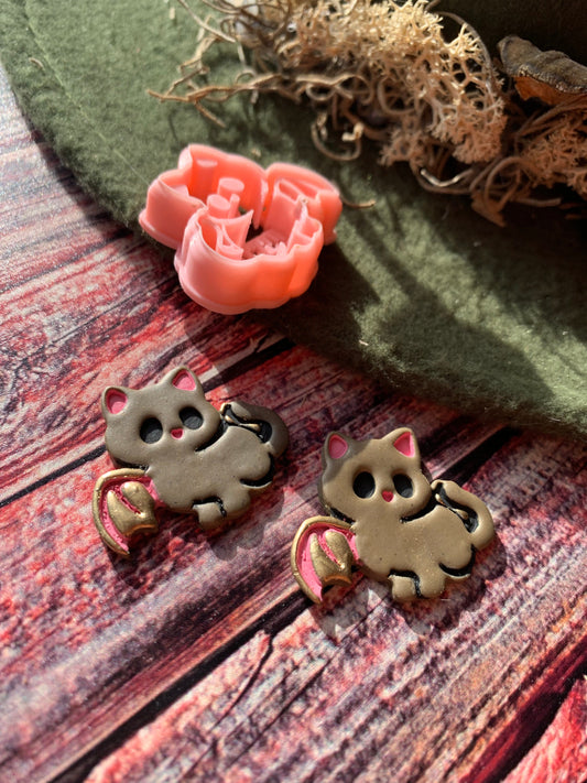 Demon Cat Kitten Earring Clay Cutter
