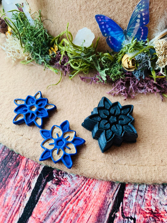 Stained Glass Flowering Star Sharp Clay Cutter