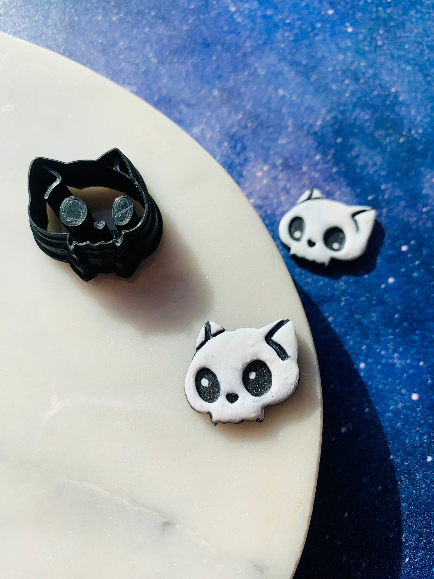 Small Chibi Cat Skull   - Embossed Sharp Clay Cutter