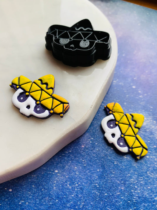 Small Chibi Skull Wearing Sombrero  - Embossed Sharp Clay Cutter